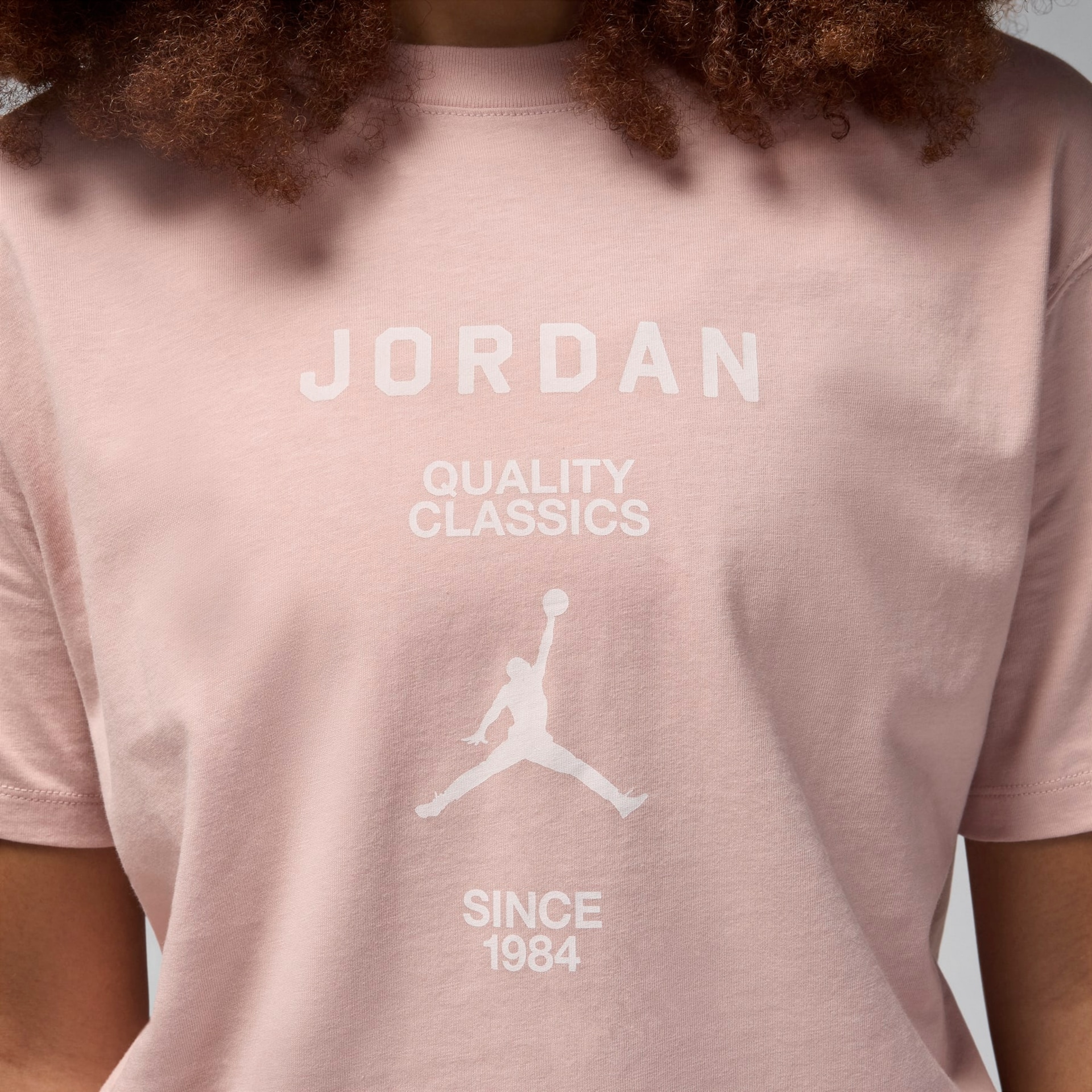 Camiseta Jordan GFX Feminina - Foto 4