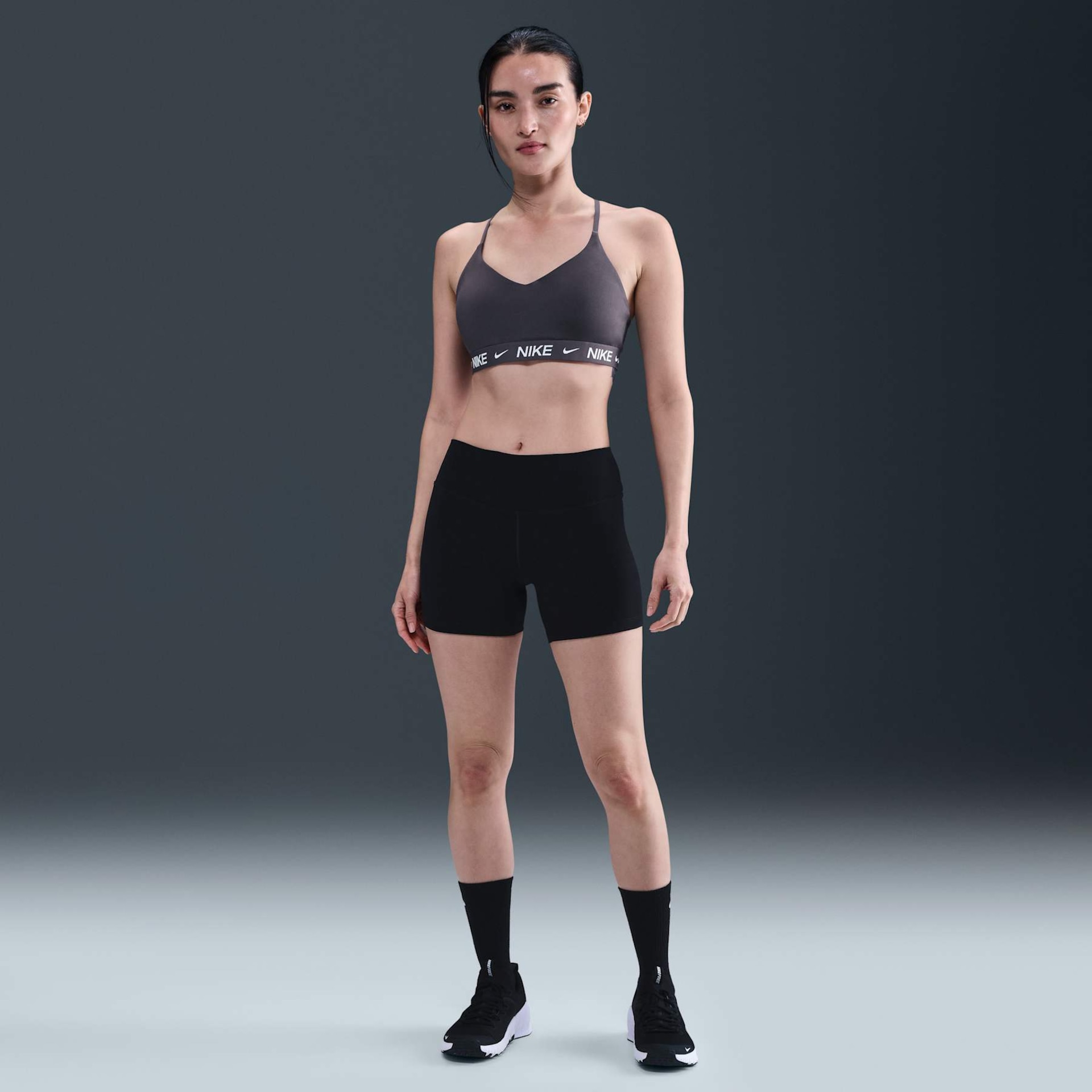 Top Nike Indy Feminino - Foto 4