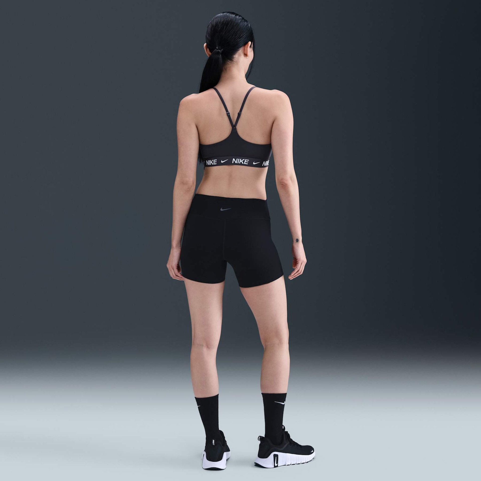 Top Nike Indy Feminino - Foto 5