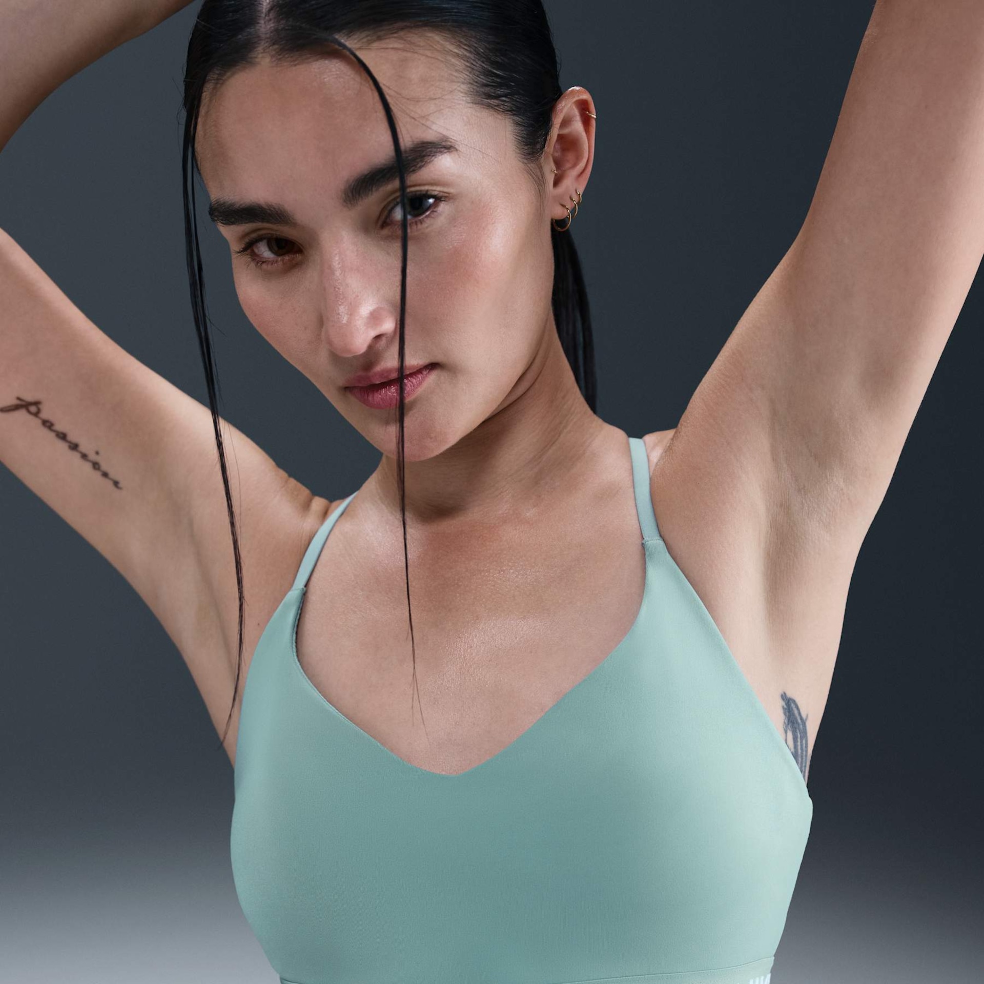 Top Nike Indy Feminino - Foto 1