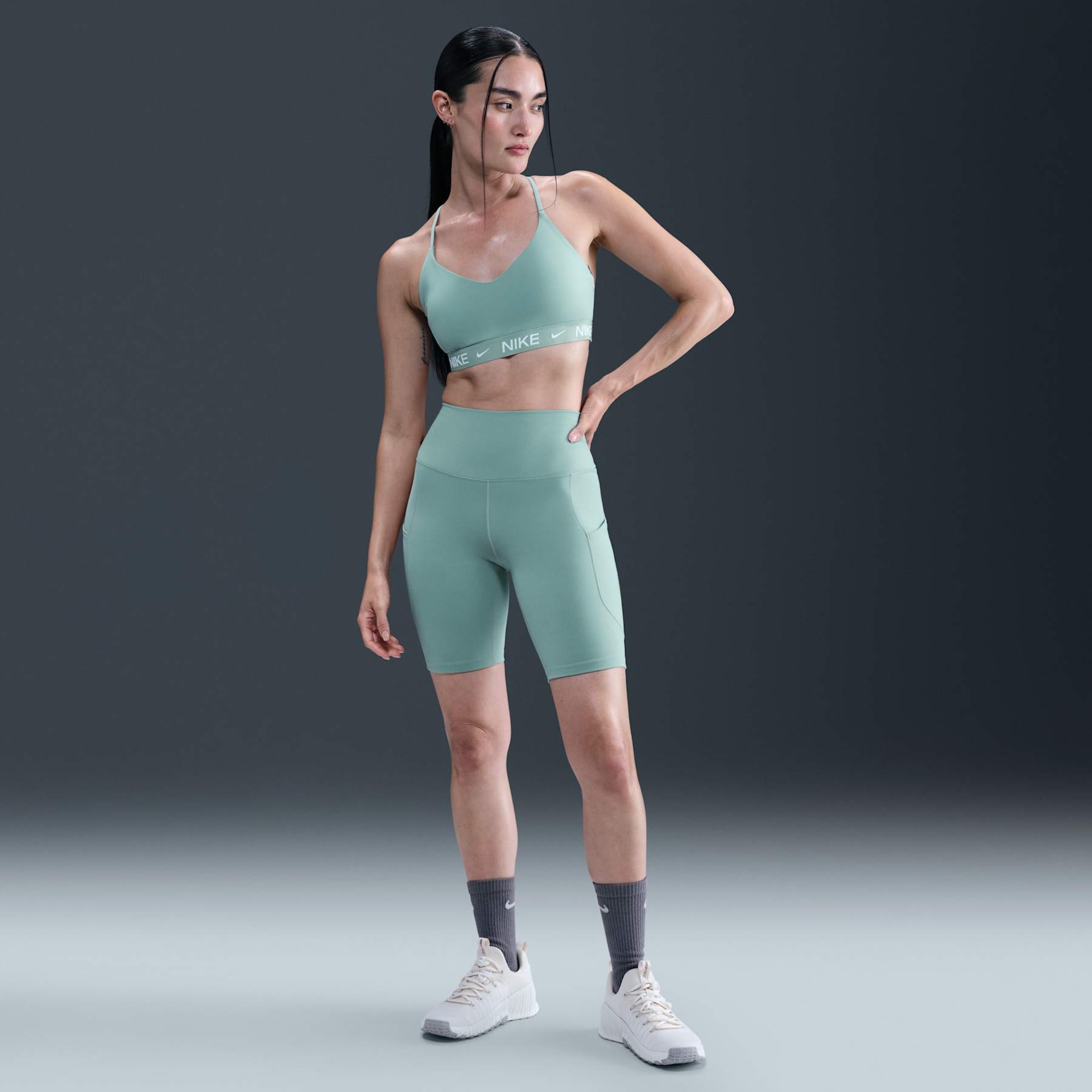 Top Nike Indy Feminino - Foto 4