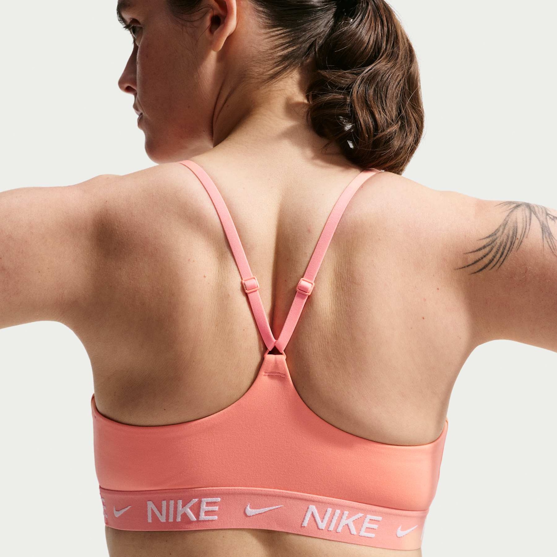 Top Nike Indy Feminino - Foto 2