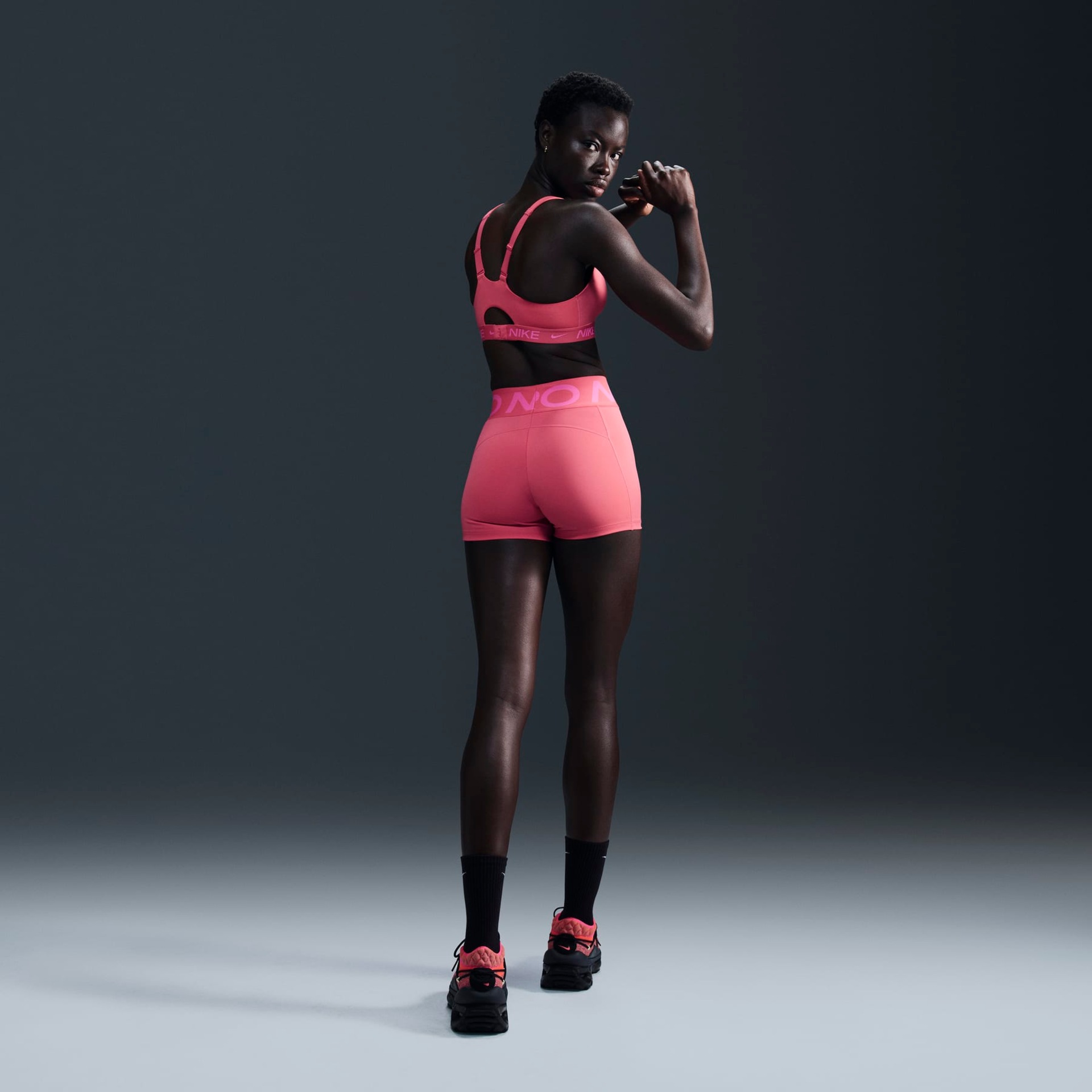 Top Nike Indy Feminino - Foto 5