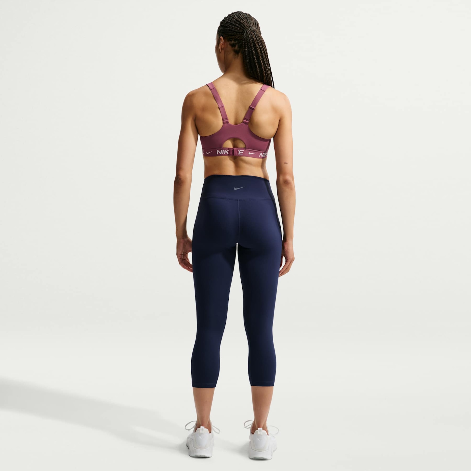 Top Nike Indy Feminino - Foto 5