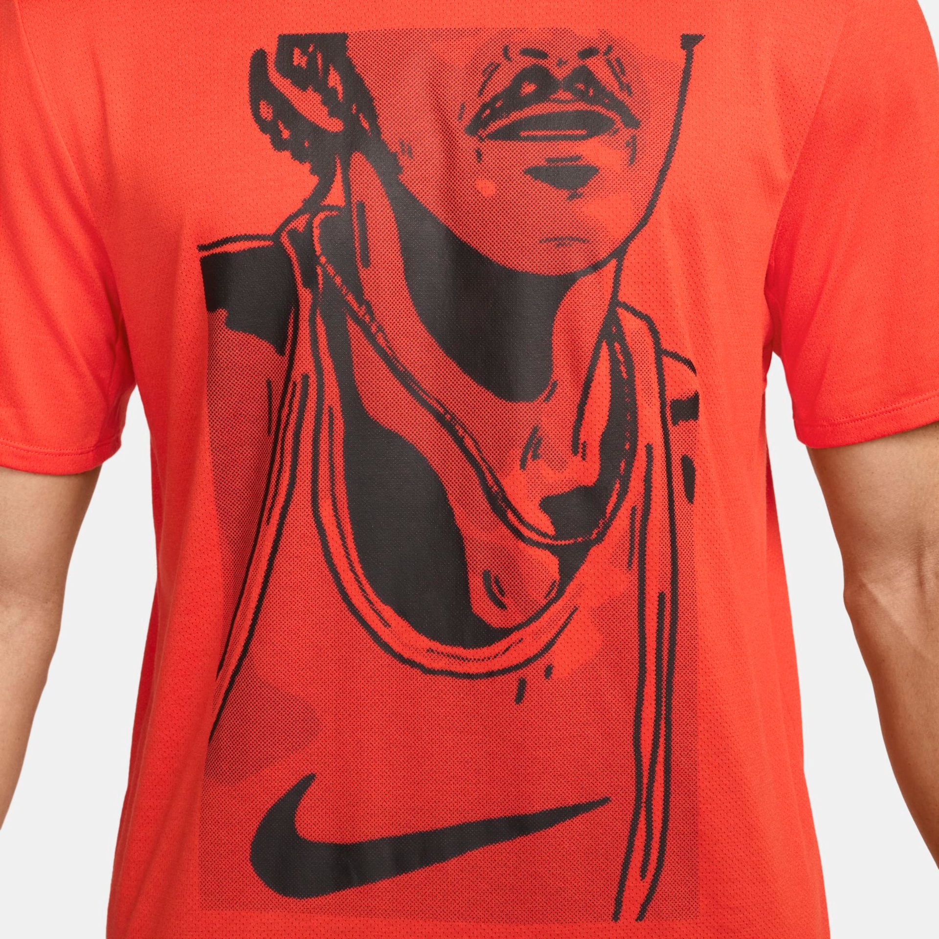 Camiseta Nike Run Energy Masculina - Foto 4