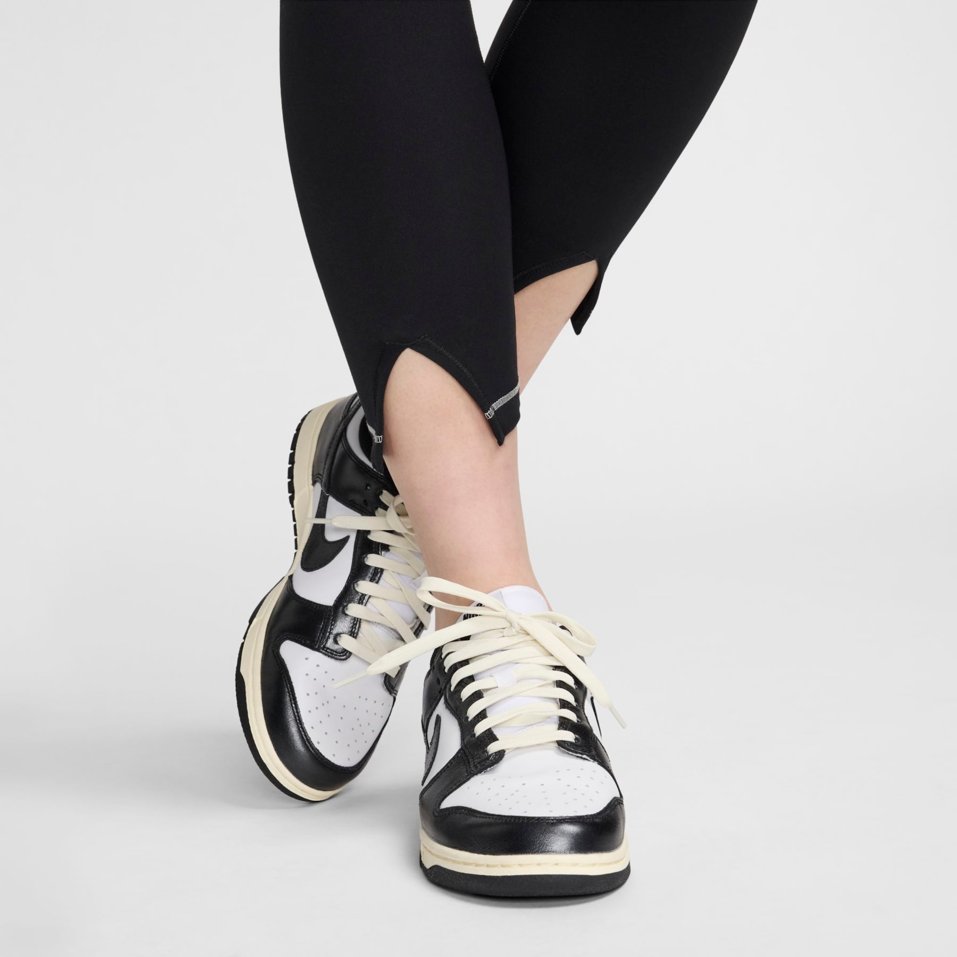 Legging Nike Dri-FIT One Feminina - Foto 7