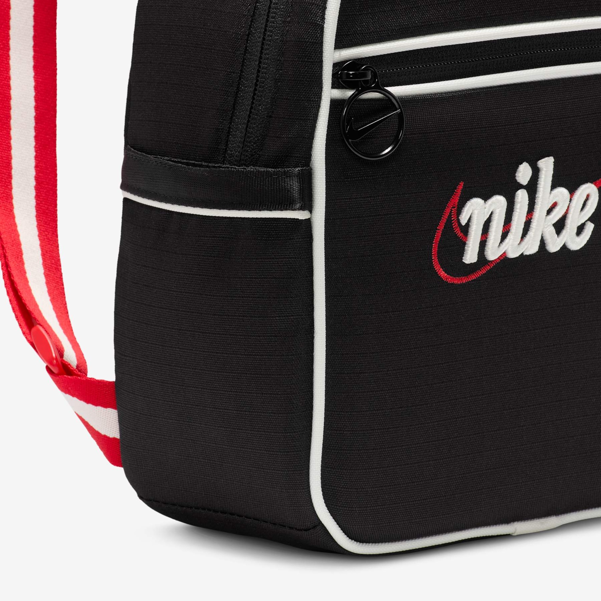 Mochila Nike Sportswear Futura 365 Feminina - Foto 7