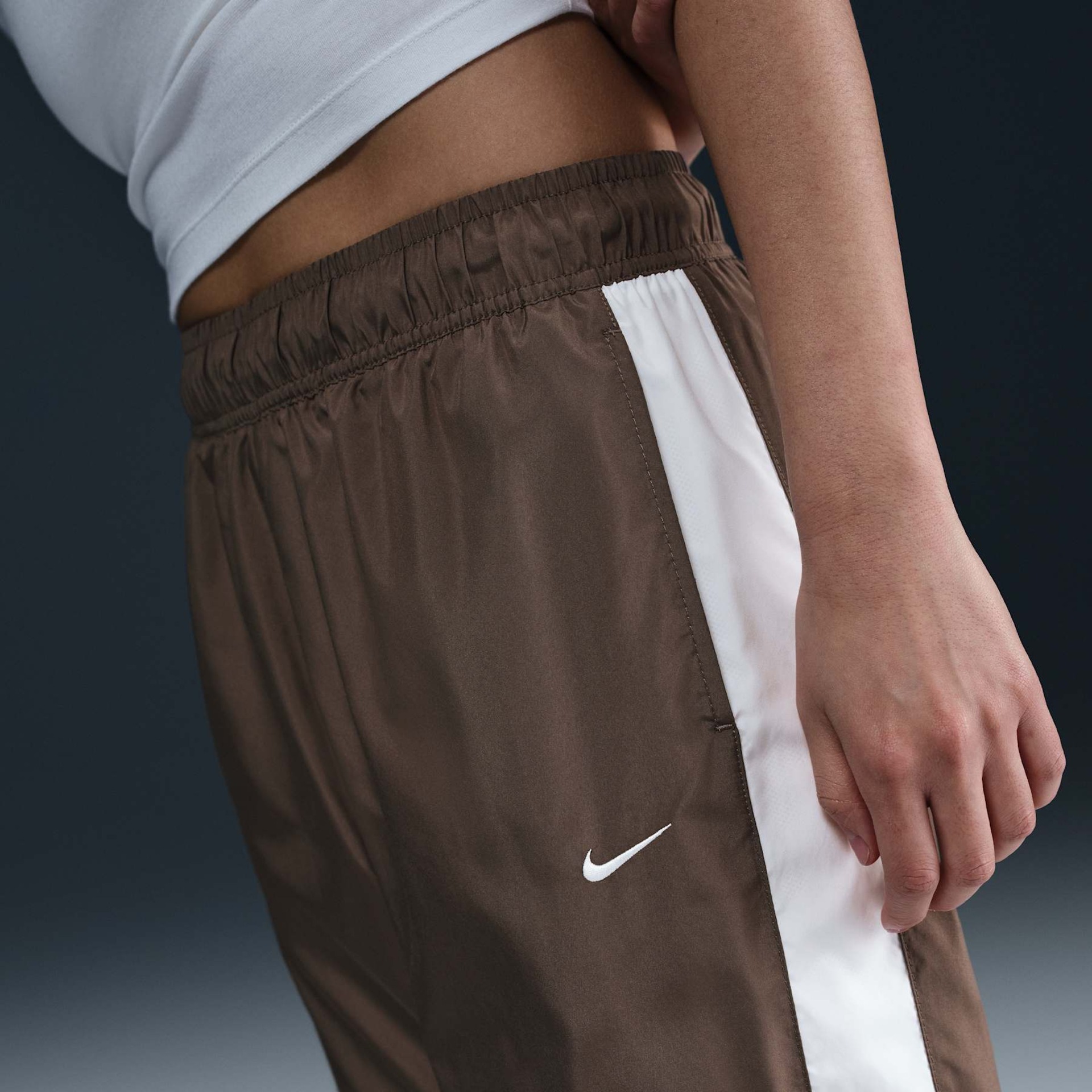 Calça Nike Sportswear Essential Feminina - Foto 3