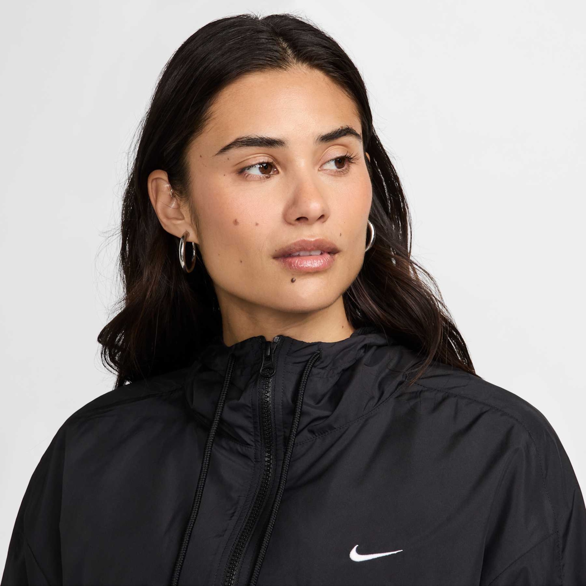Jaqueta Nike Sportswear Essential Feminina - Foto 3