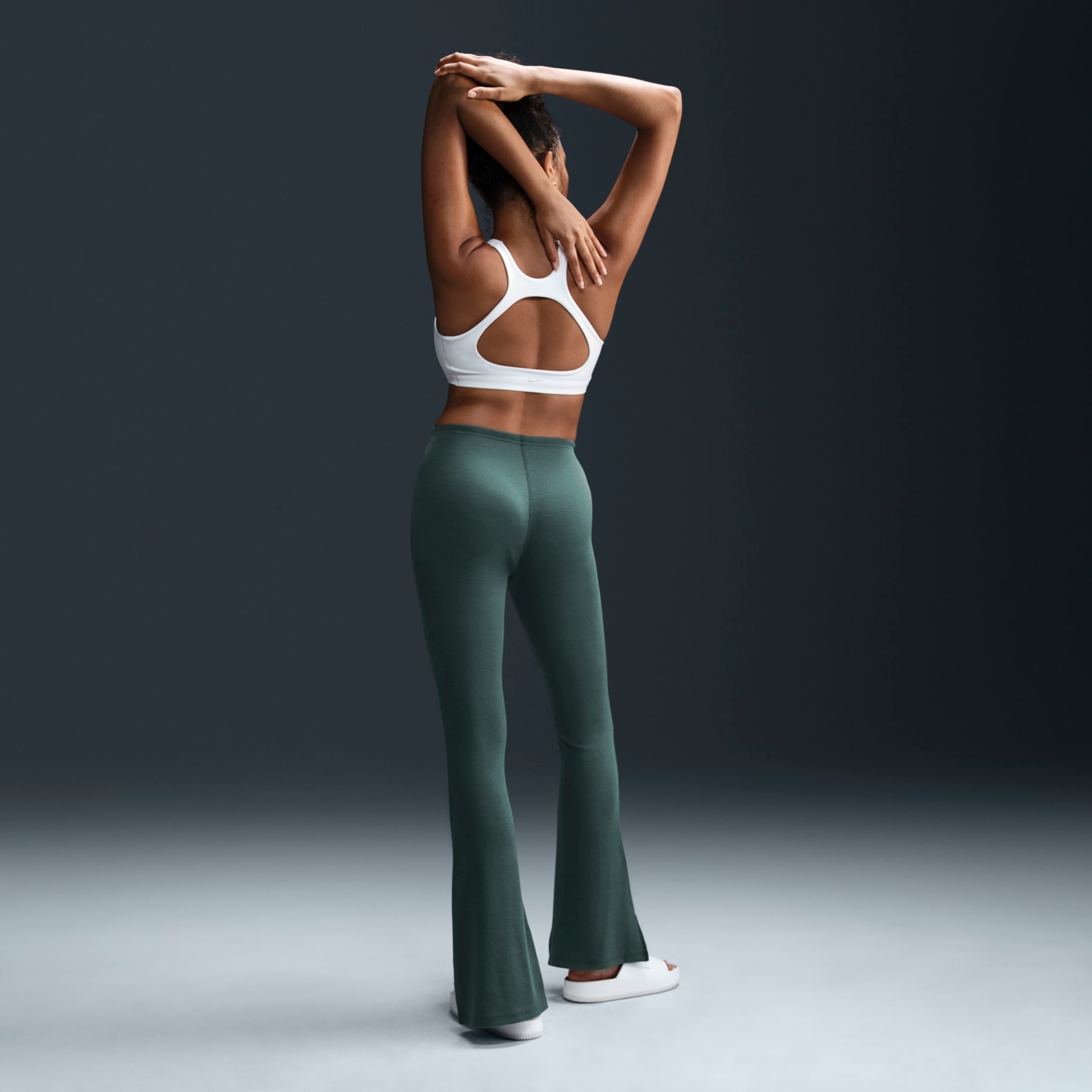 Legging Nike Sportswear Chill Knit Feminina - Foto 4