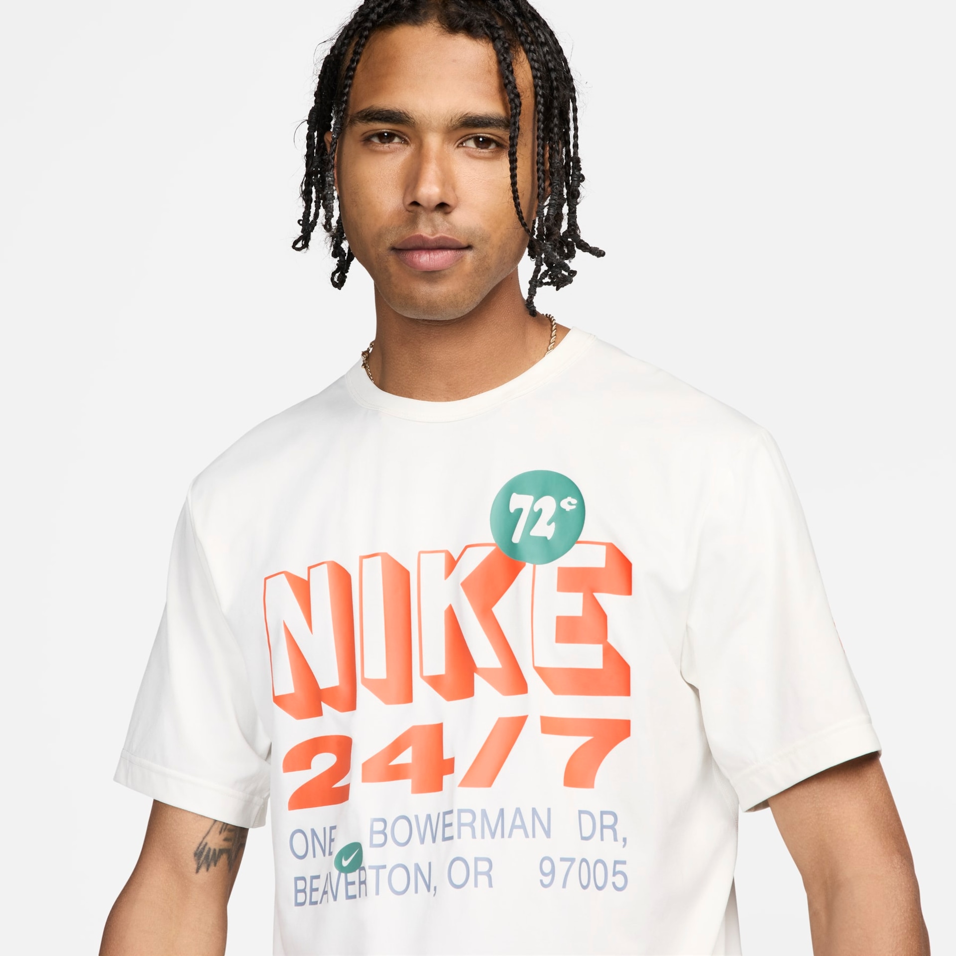 Camiseta Nike Dri-FIT UV Hyverse Masculina - Foto 2