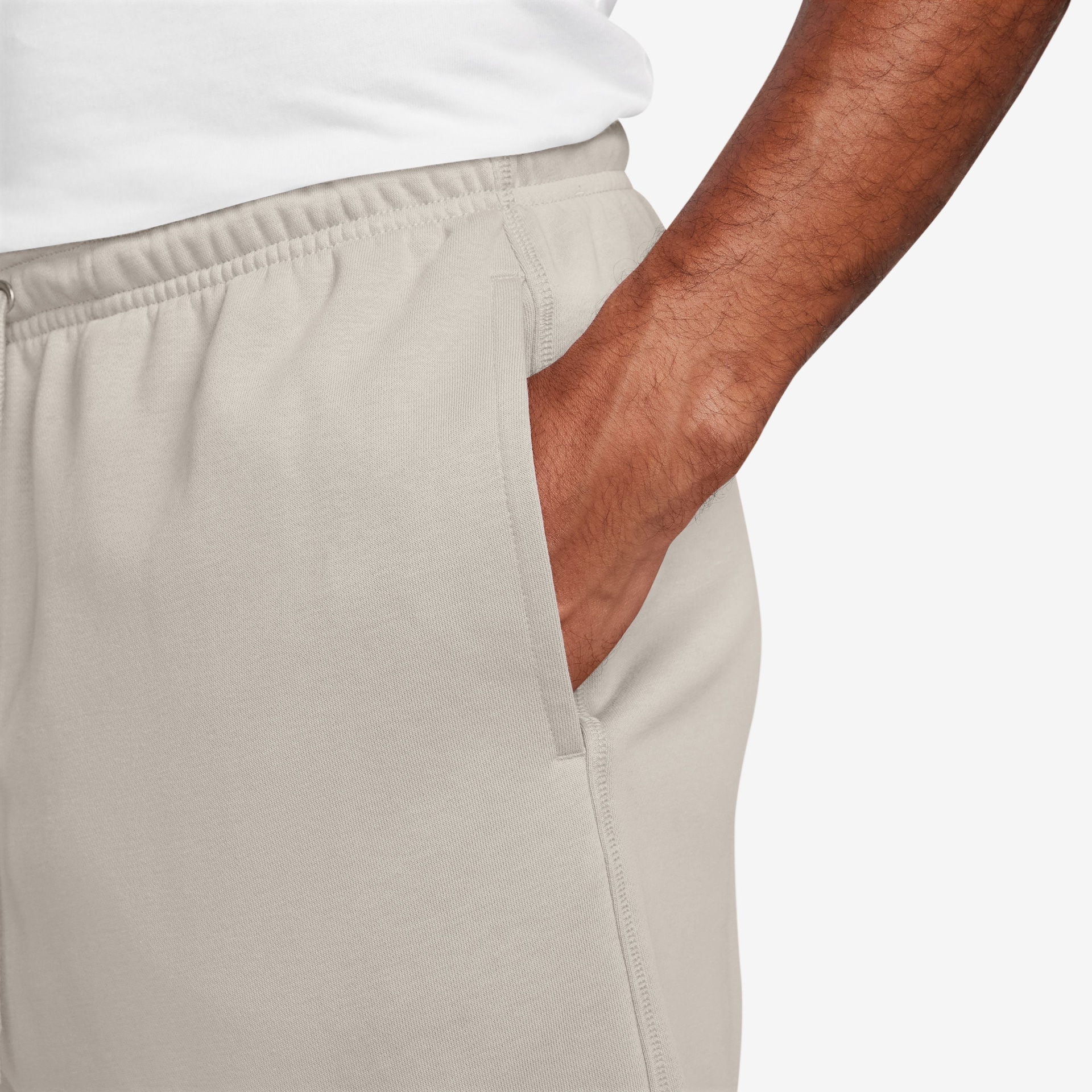 Shorts Nike Club Flow Masculino - Foto 4