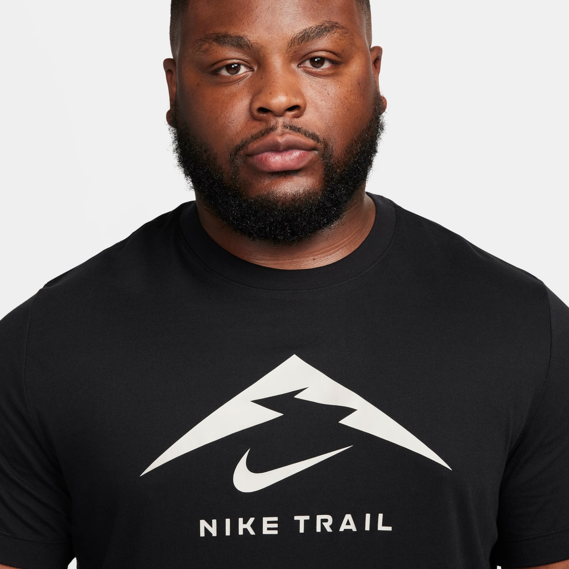 Camiseta Nike Dri-FIT Trail Masculina - Foto 7