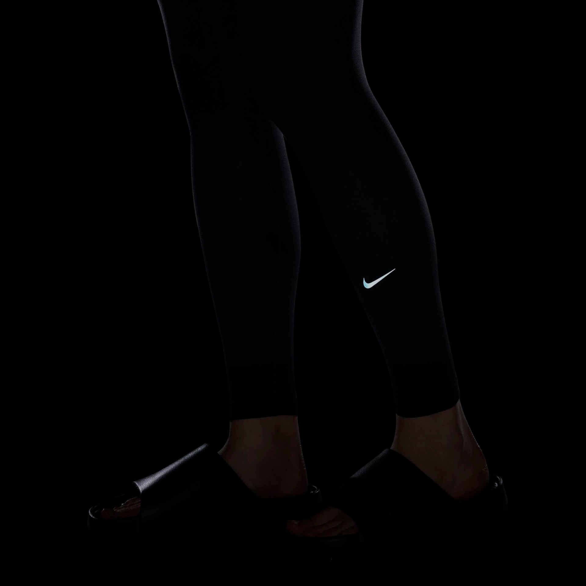 Legging Nike Dri-FIT One Feminina - Foto 8