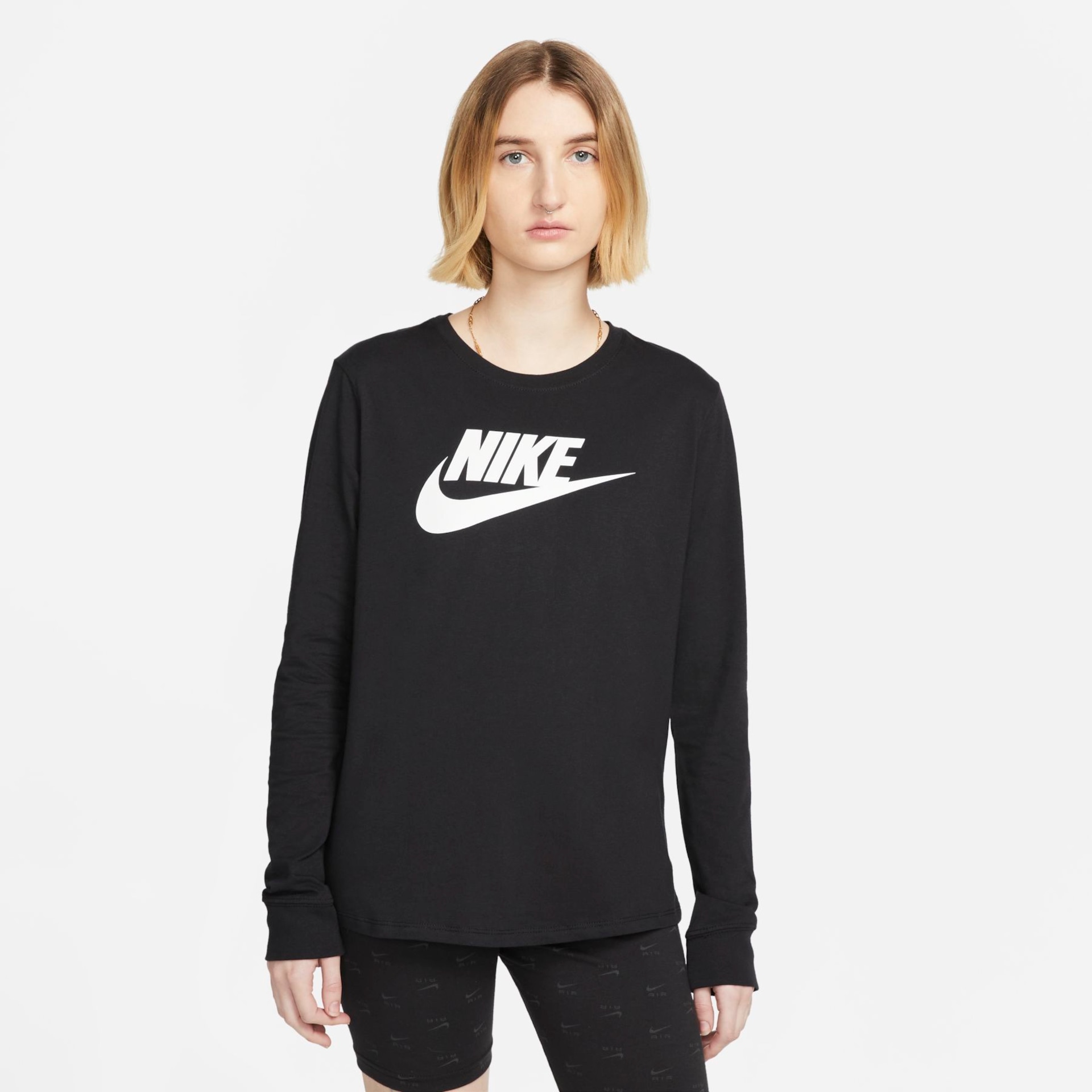 Camiseta Nike Sportswear Essential Feminina - Foto 1