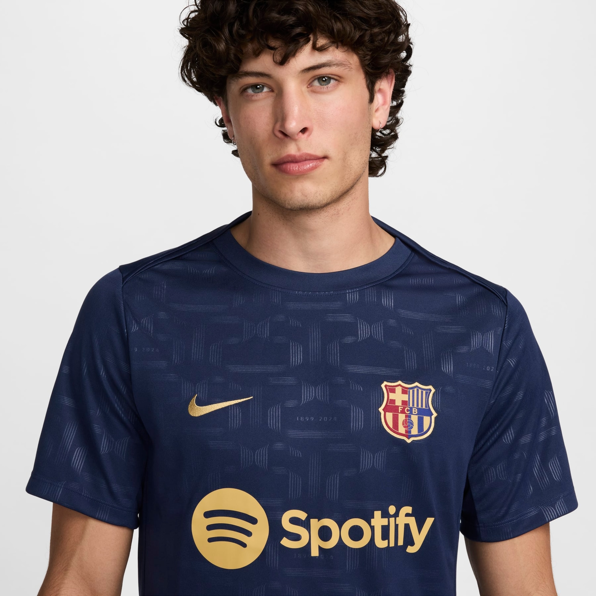 Camiseta Nike Barcelona Academy Pro Masculina Pre Match - Foto 4