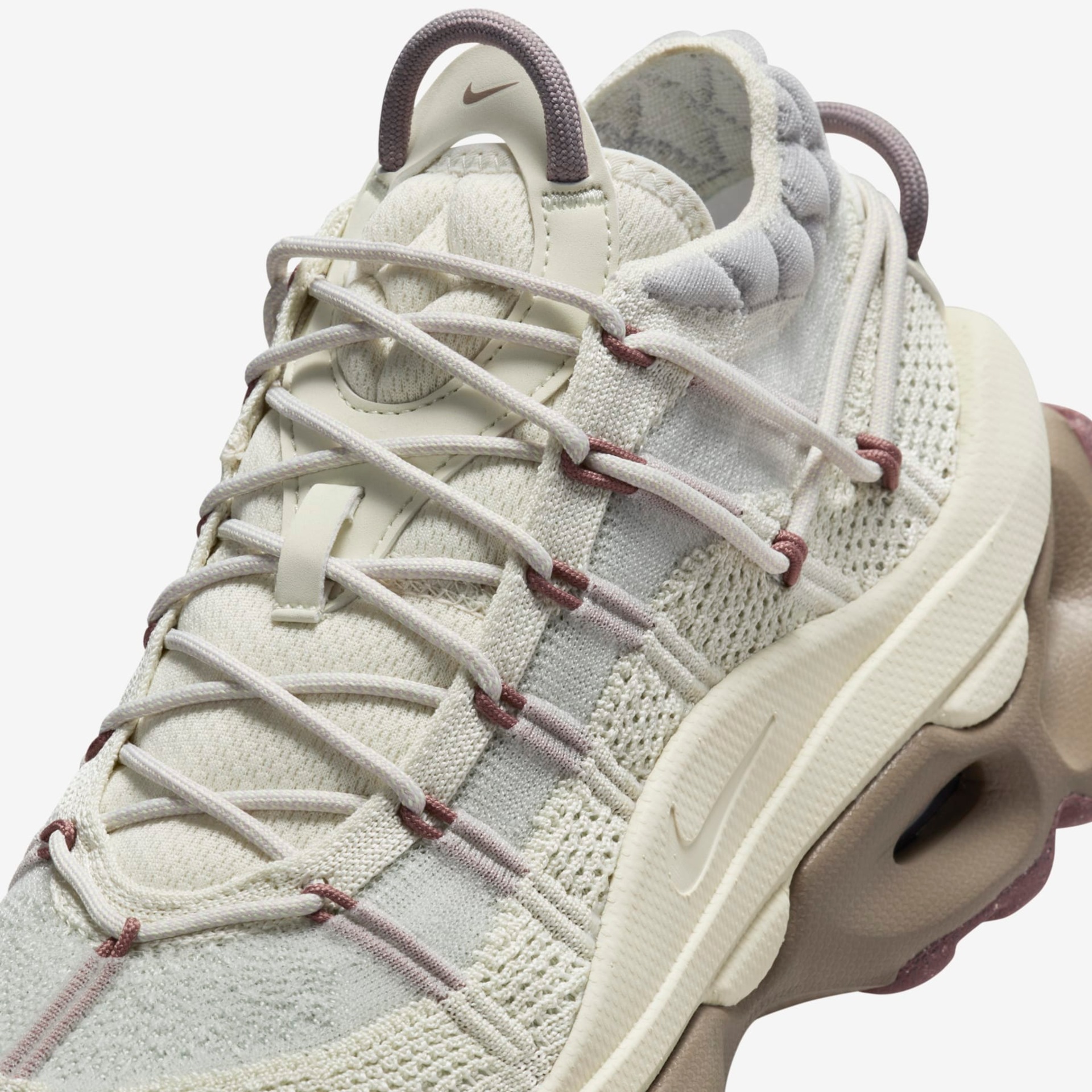 Tênis Nike Air Max Flyknit Venture Feminino - Foto 8