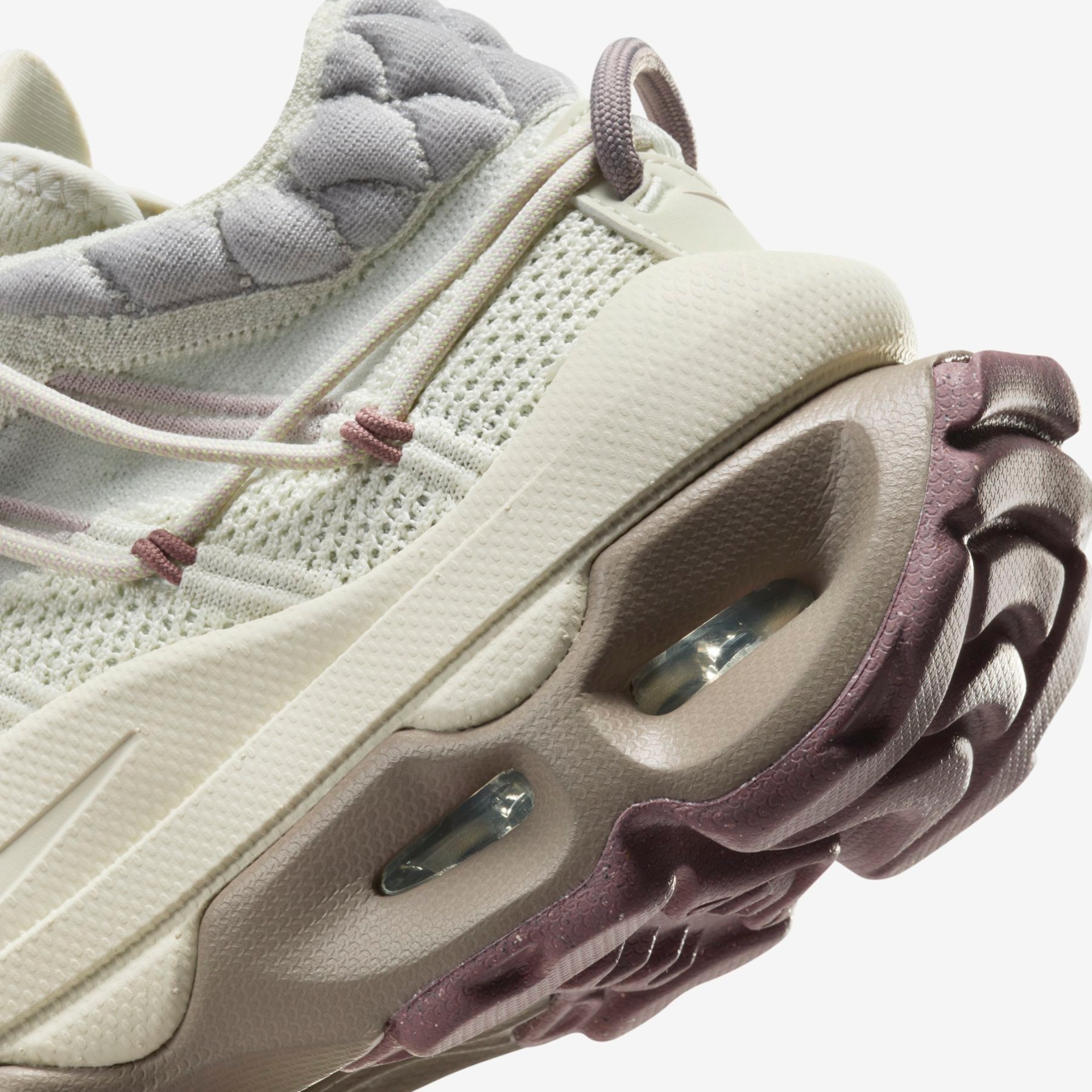 Tênis Nike Air Max Flyknit Venture Feminino - Foto 10