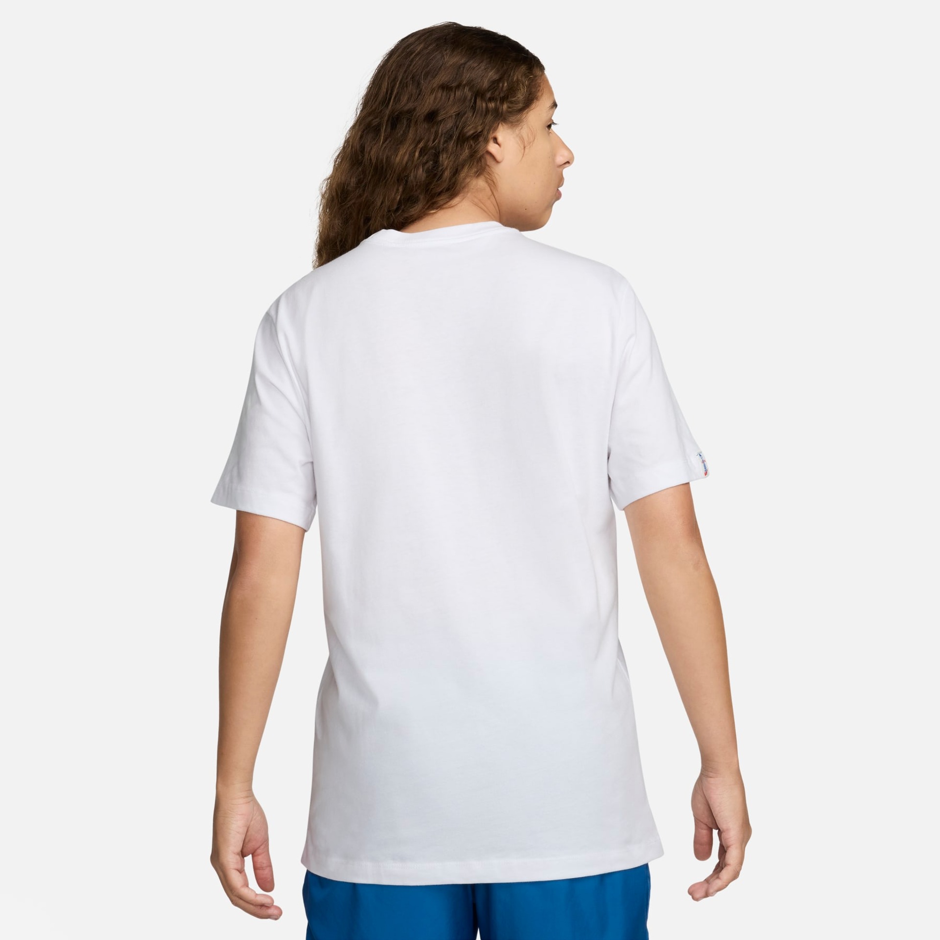 Camiseta Nike Sportswear Masculina - Foto 6