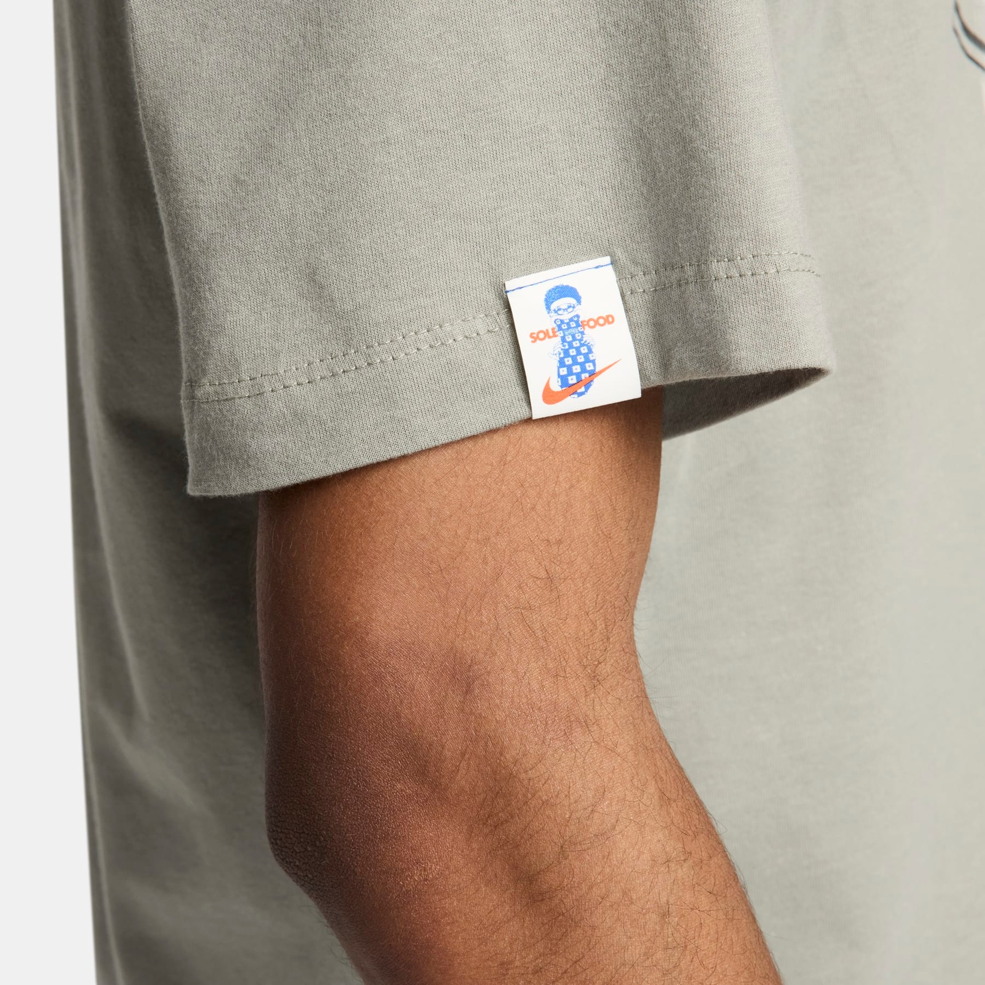 Camiseta Nike Sportswear Masculina - Foto 4