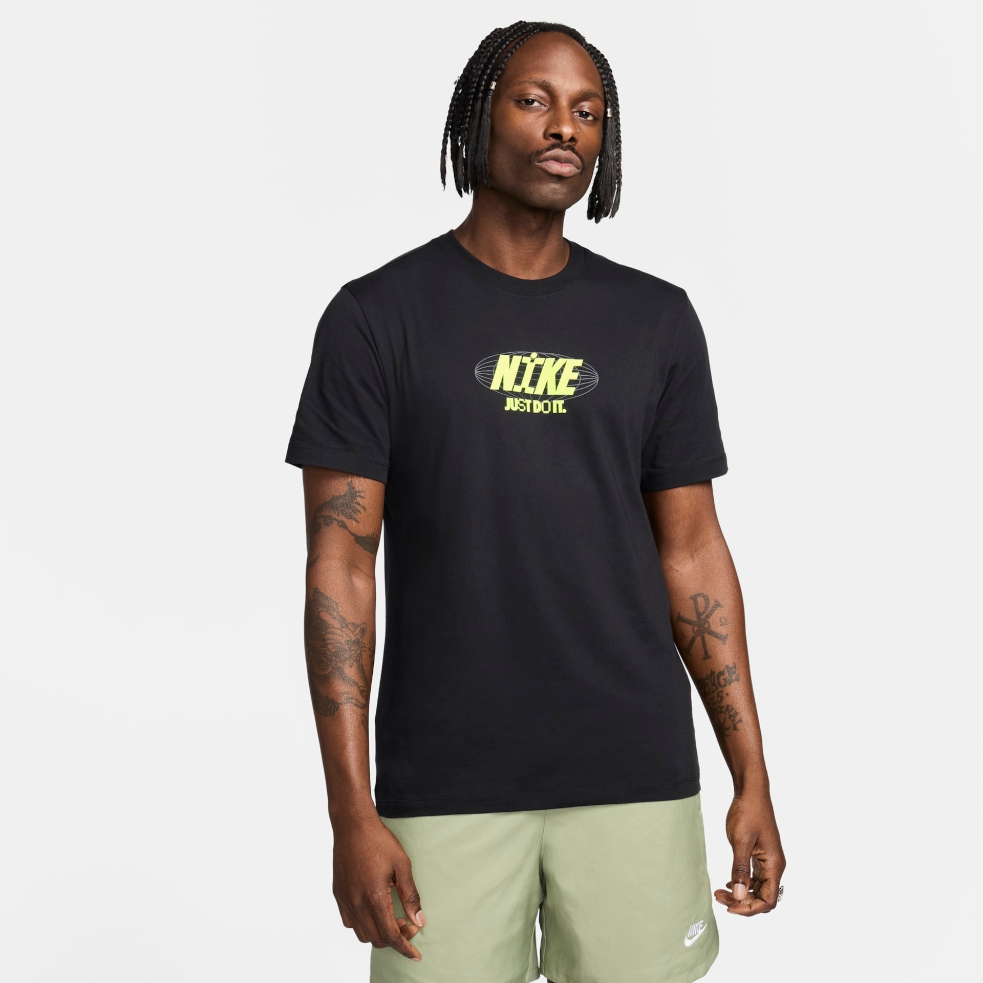 Camiseta Nike Sportswear Masculina - Foto 6