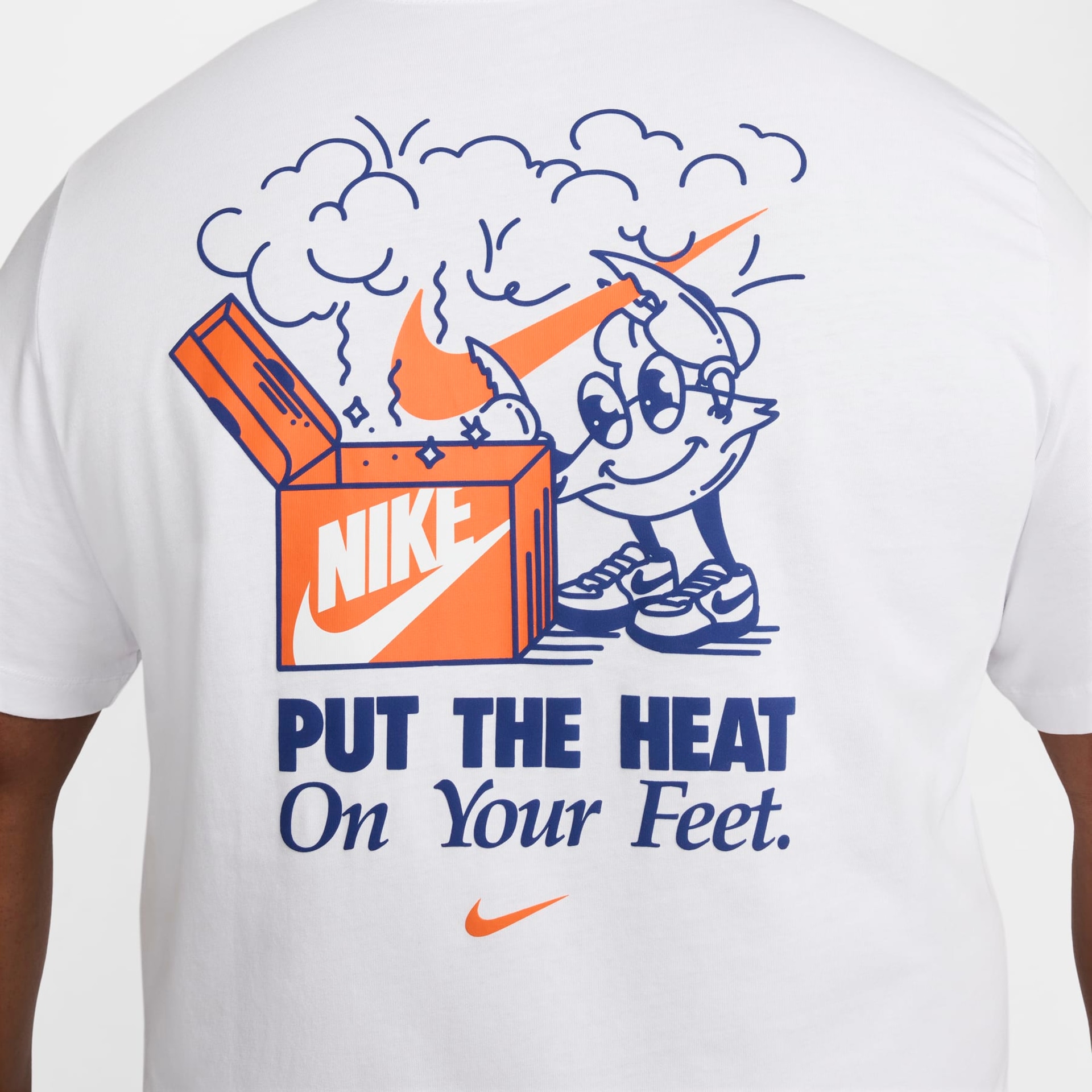 Camiseta Nike Sportswear Masculina - Foto 12