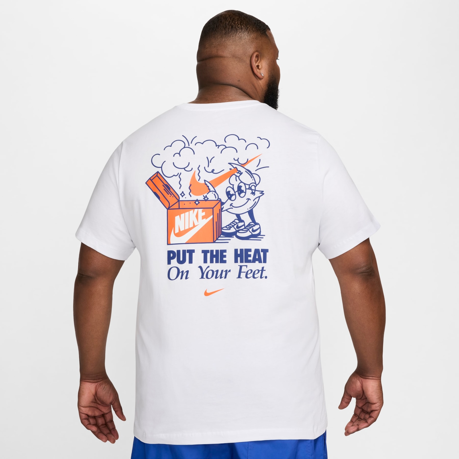 Camiseta Nike Sportswear Masculina - Foto 8