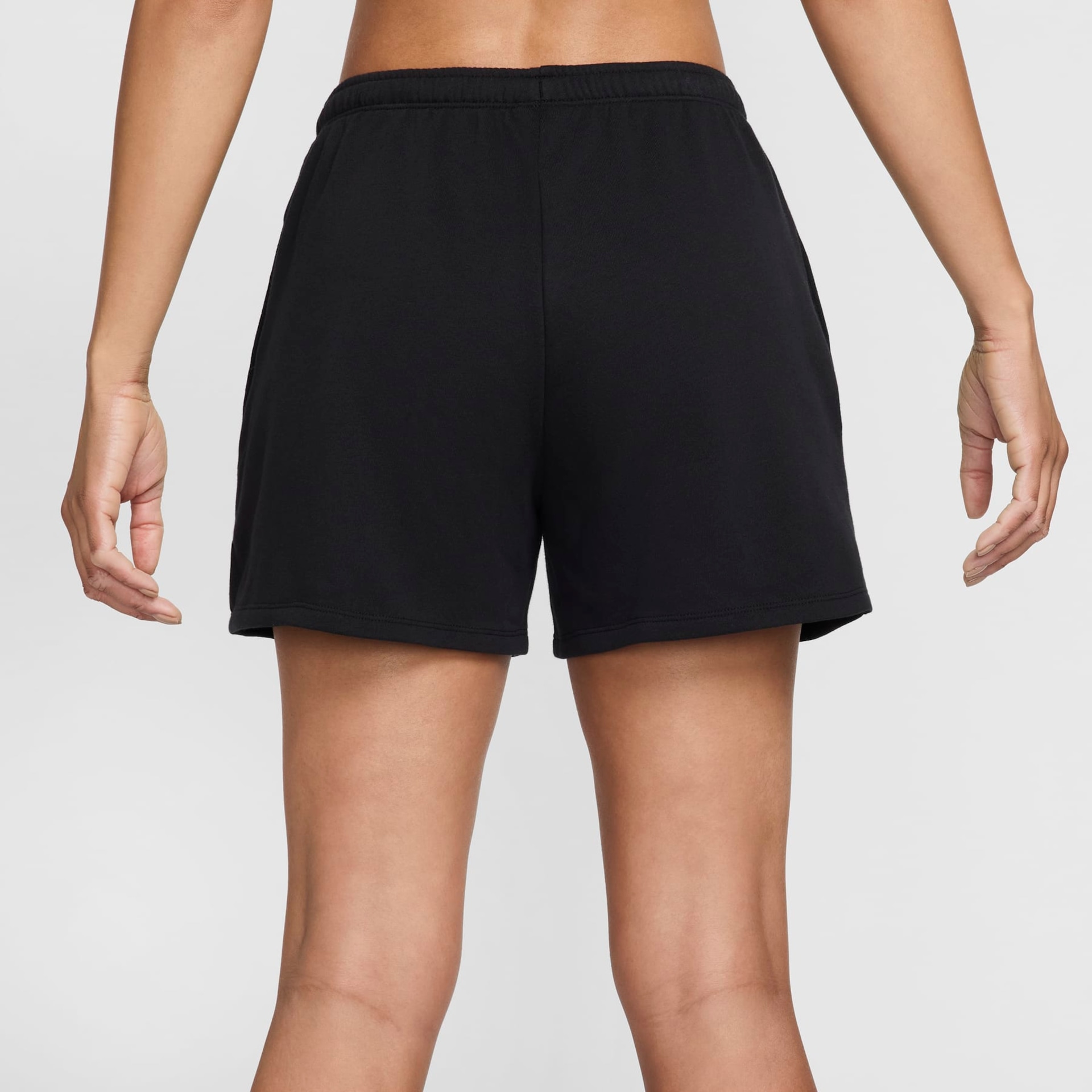 Shorts Nike Sportswear Challenger Feminino - Foto 5