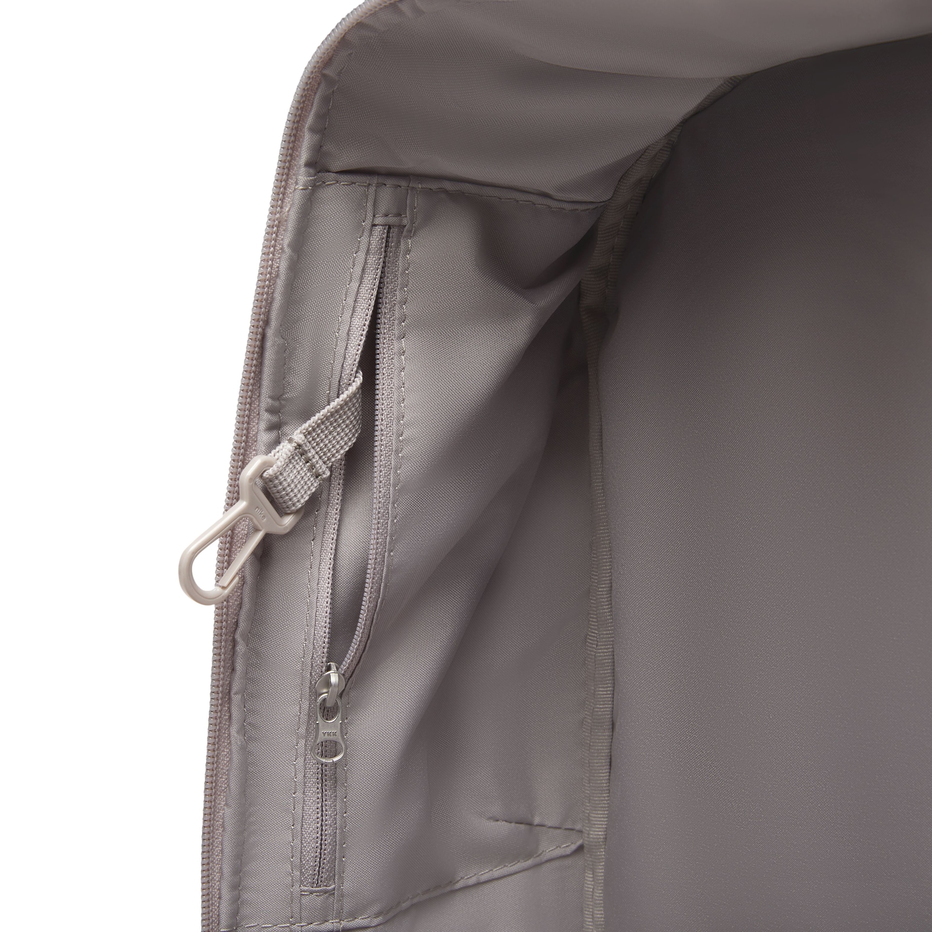 Mochila Nike Utility Power Masculina - Foto 14