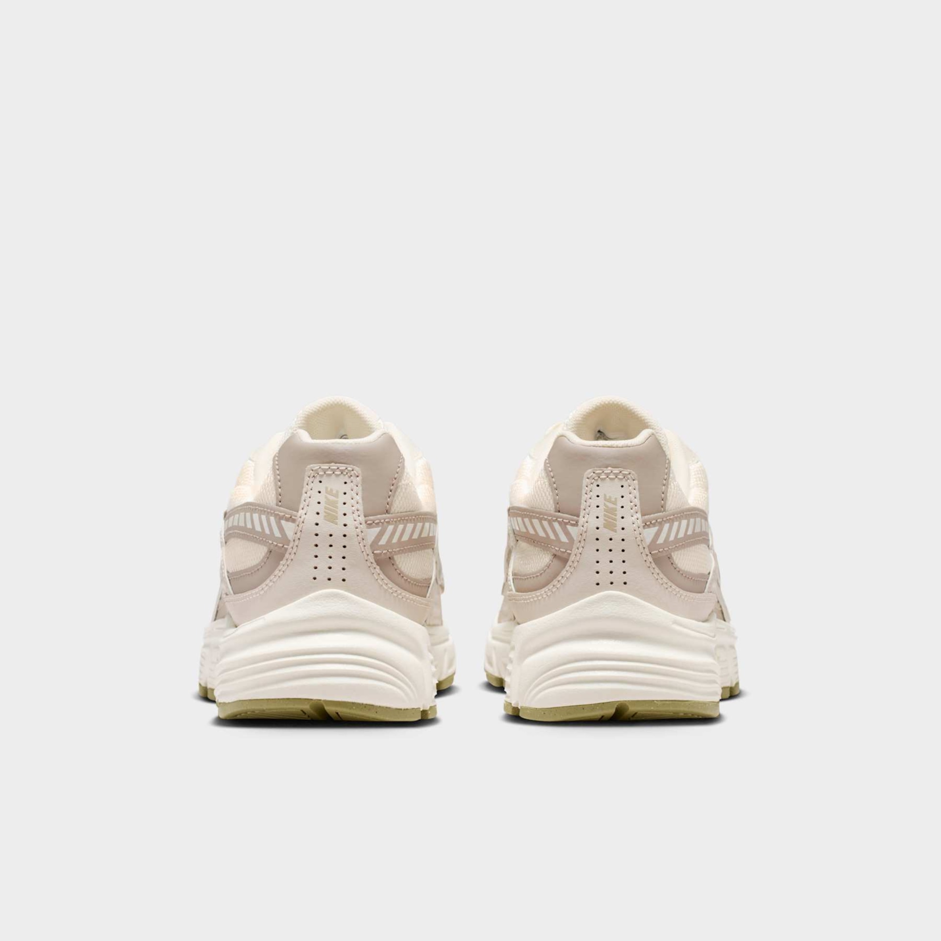 Tênis Nike Initiator Feminino - Foto 5