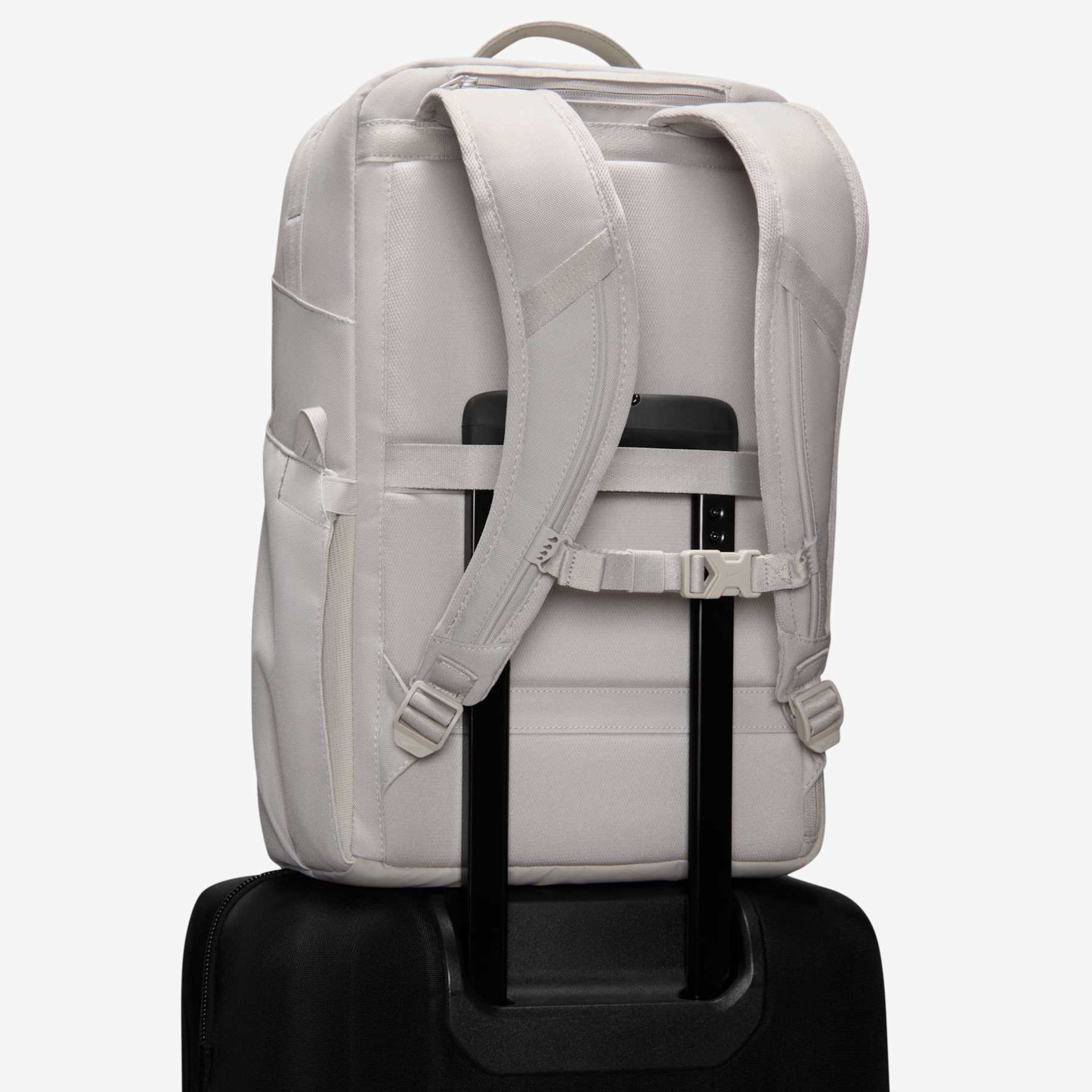 Mochila Nike Utility Masculina - Foto 4