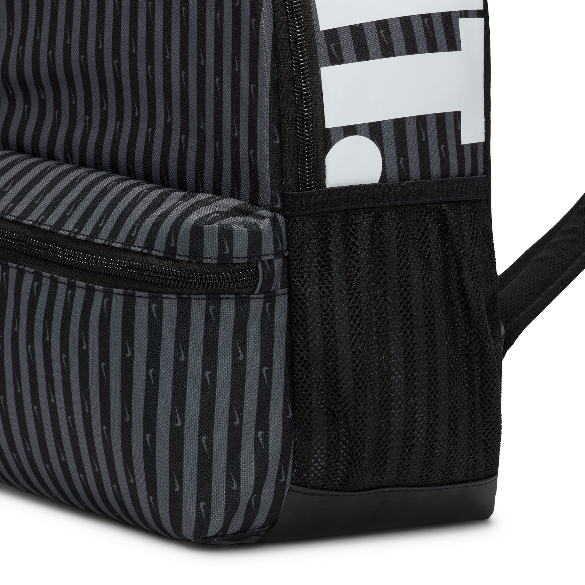 Mochila Nike Brasilia Mini JDI Infantil - Foto 6