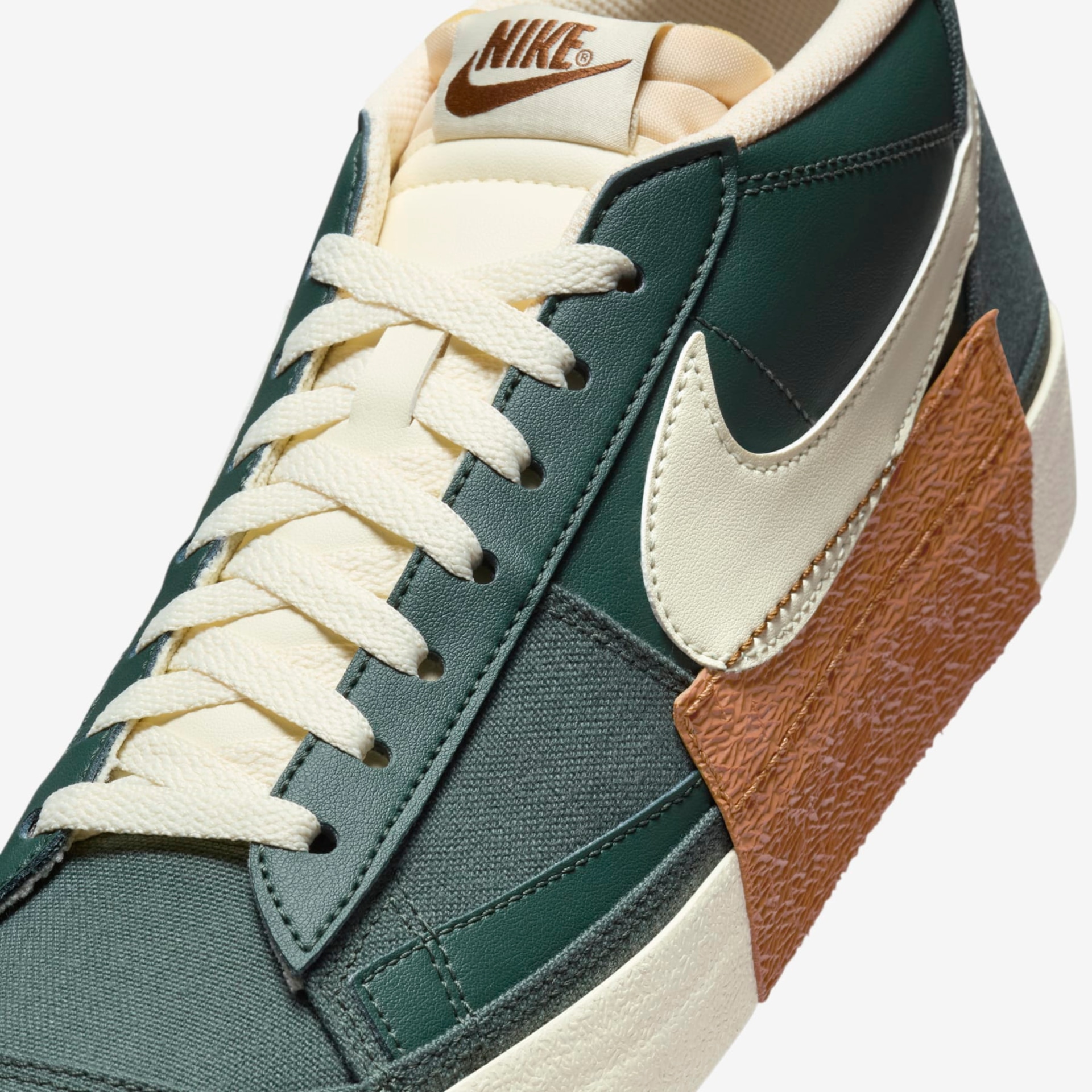 Tênis Nike Blazer Low Pro Club Masculino - Foto 6