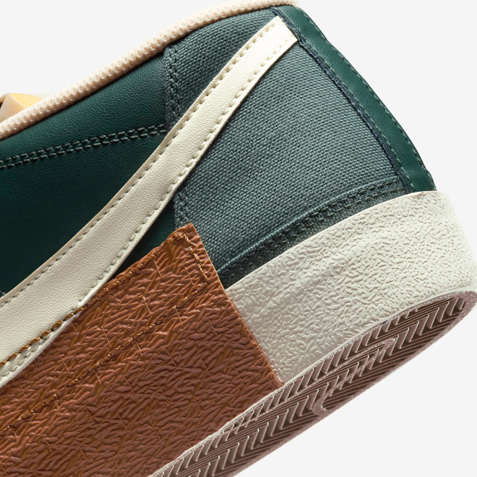 Tênis Nike Blazer Low Pro Club Masculino - Foto 7