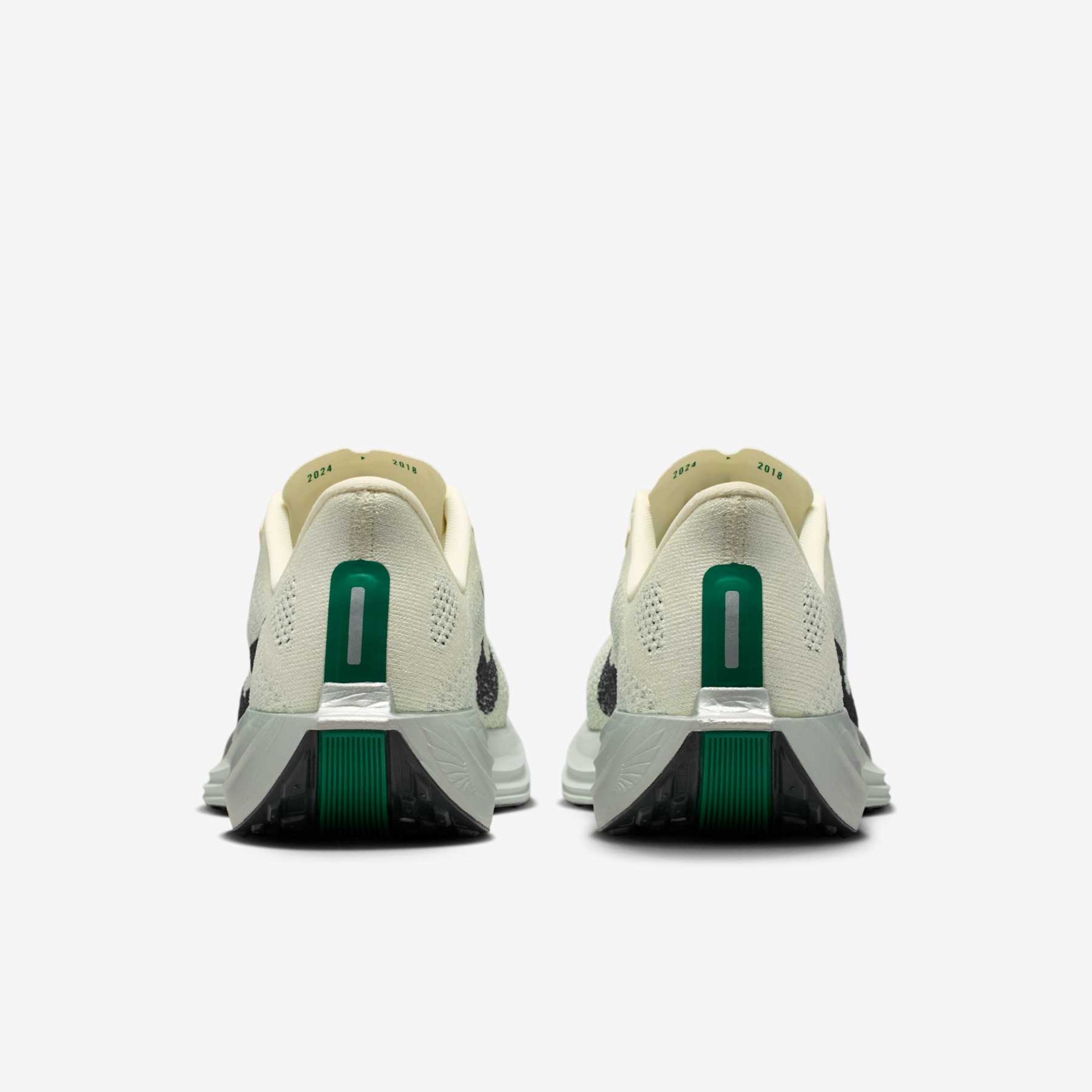 Tênis Nike Pegasus Plus Feminino - Foto 6