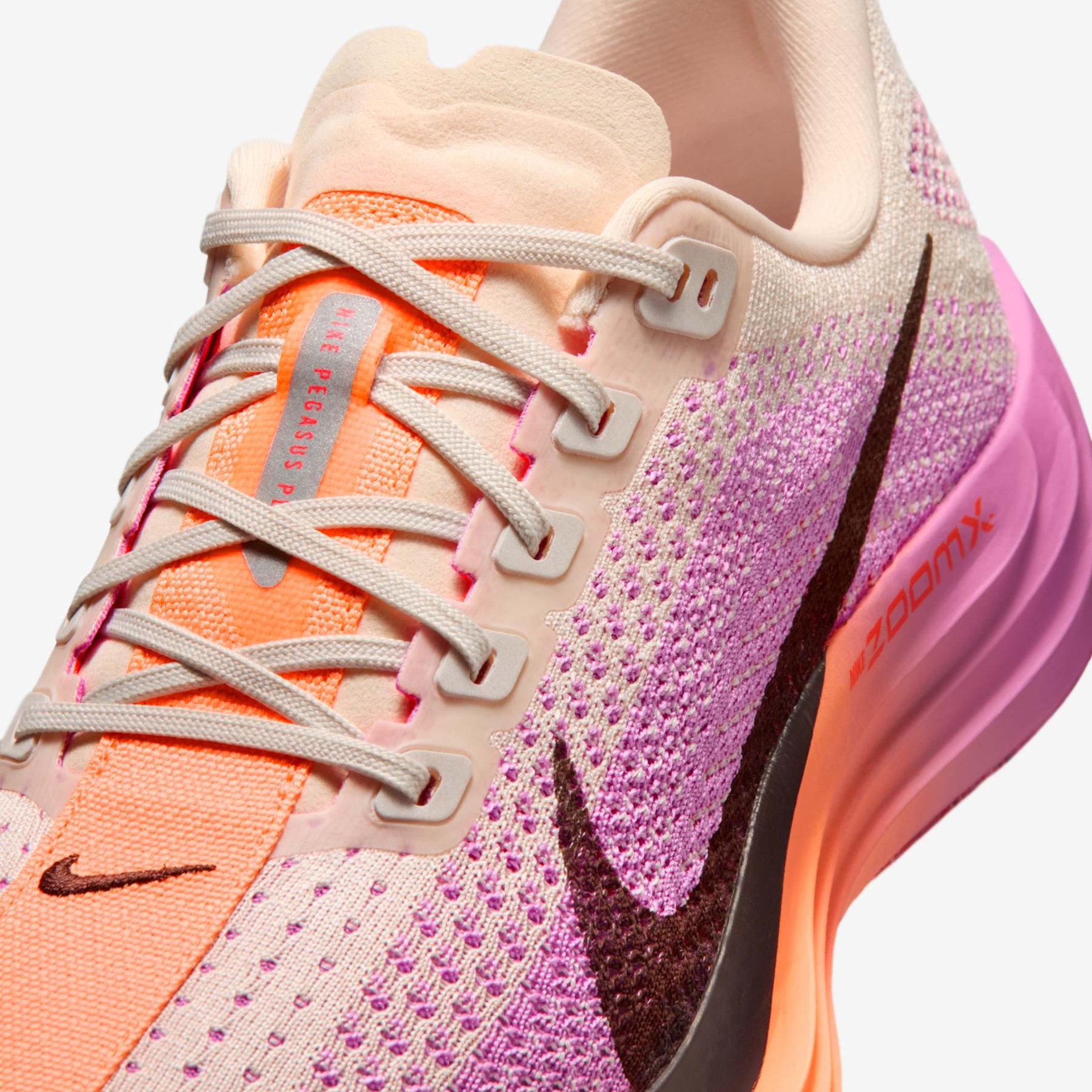 Tênis Nike Pegasus Plus Feminino - Foto 7