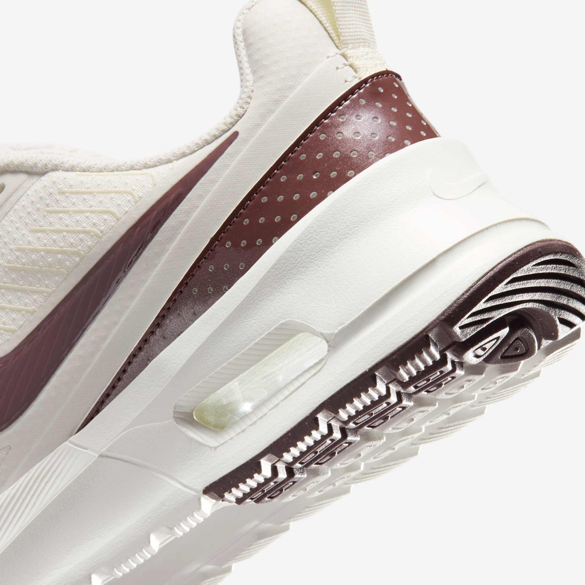 Tênis Nike Air Max Nuaxis Feminino - Foto 8