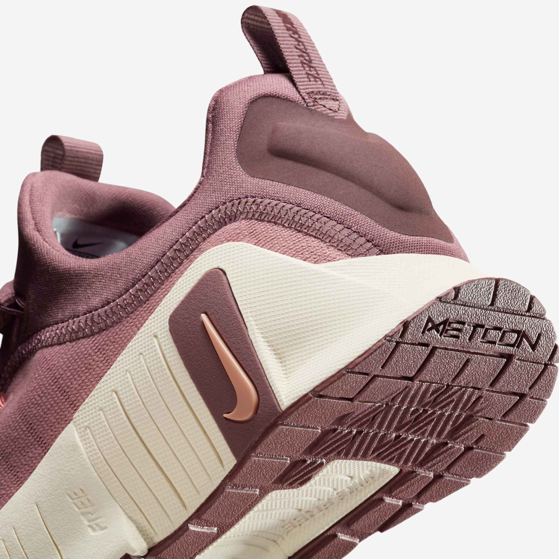 Tênis Nike Free Metcon 6 Feminino - Foto 8