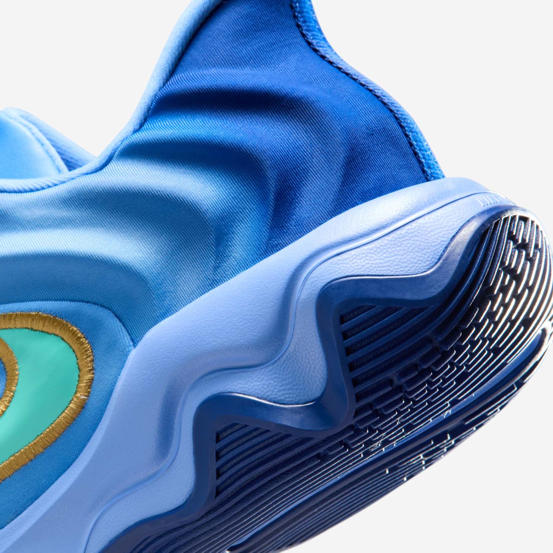 Tênis Nike Giannis Immortality 4 Masculino - Foto 8