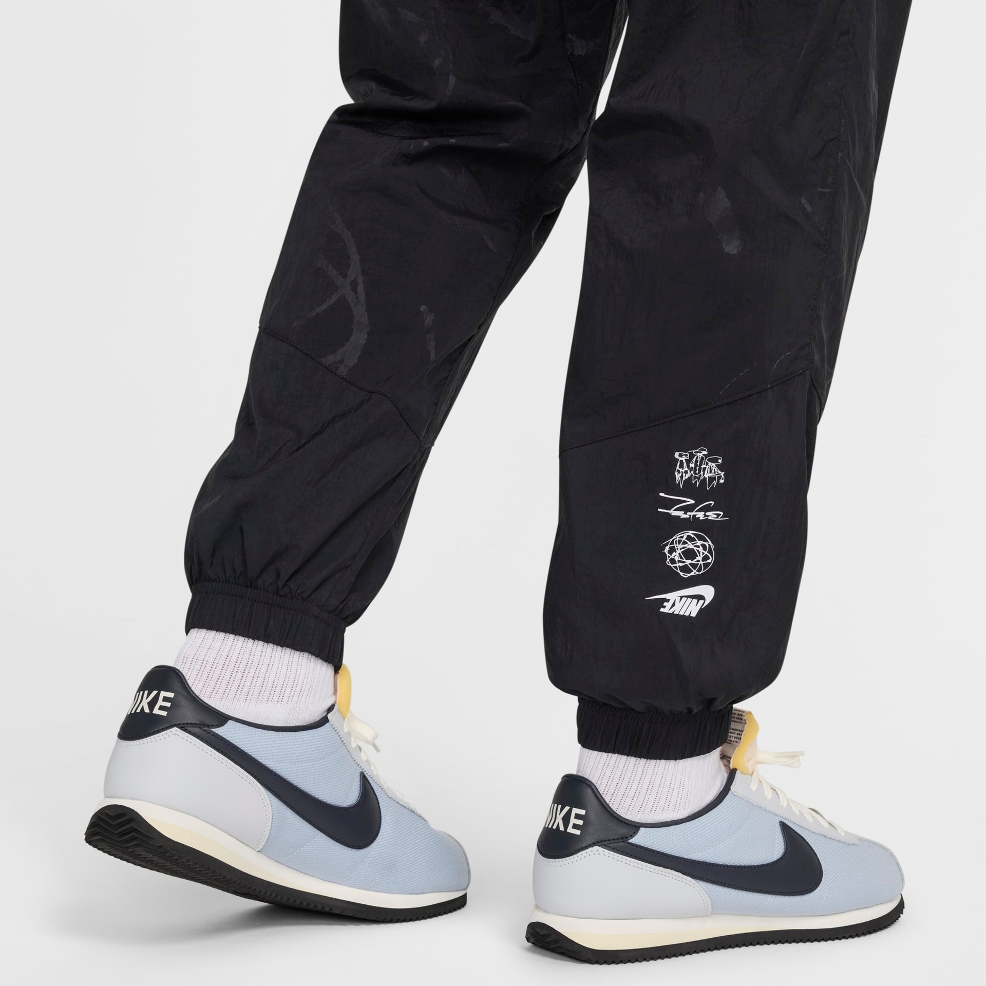 Calça Nike Sportswear x FUTURA Masculina - Foto 5