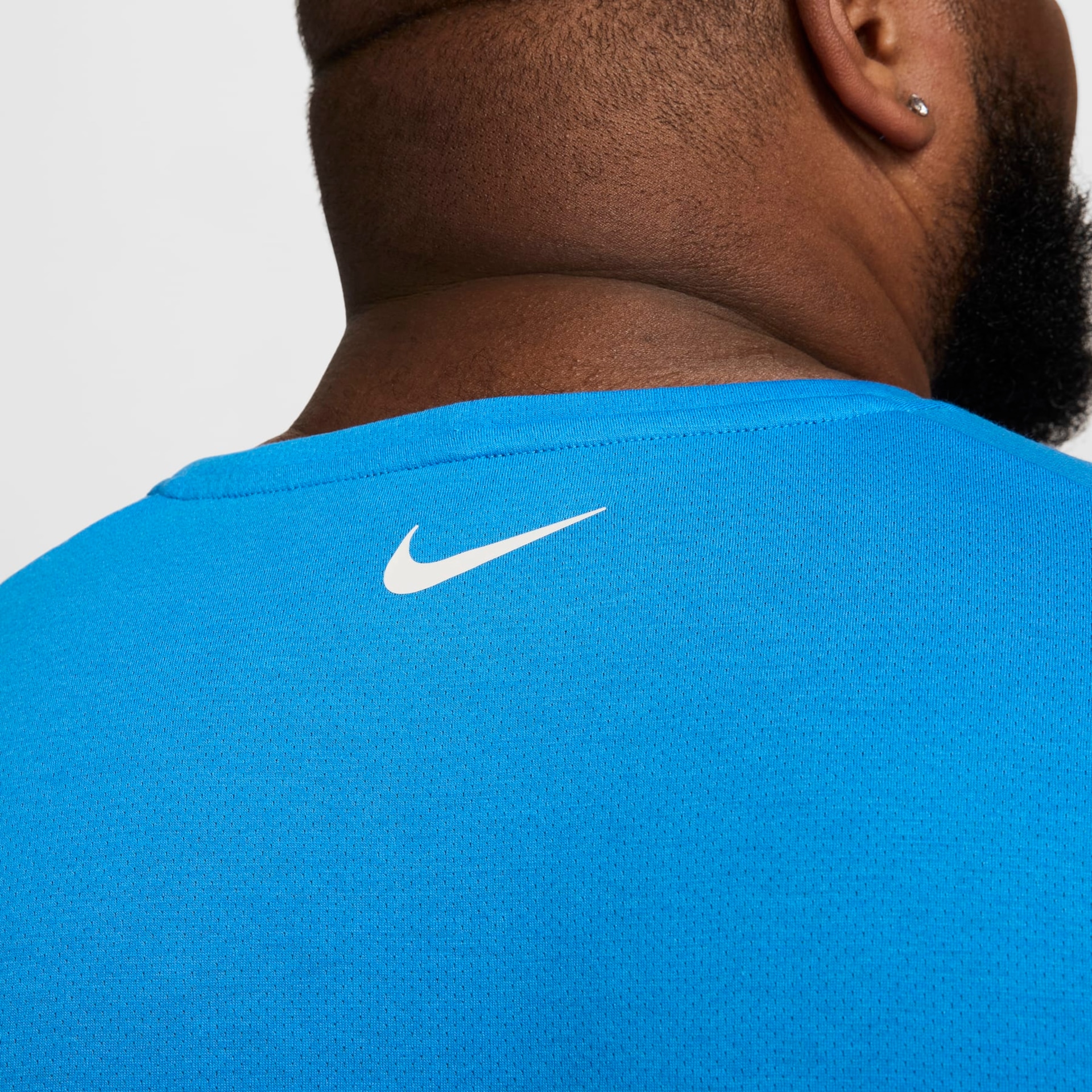 Camiseta Nike Dri-FIT Rise 365 Masculina - Foto 13