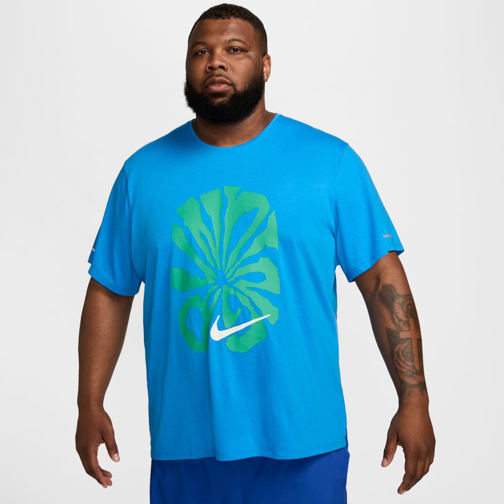 Camiseta Nike Dri-FIT Rise 365 Masculina - Foto 8