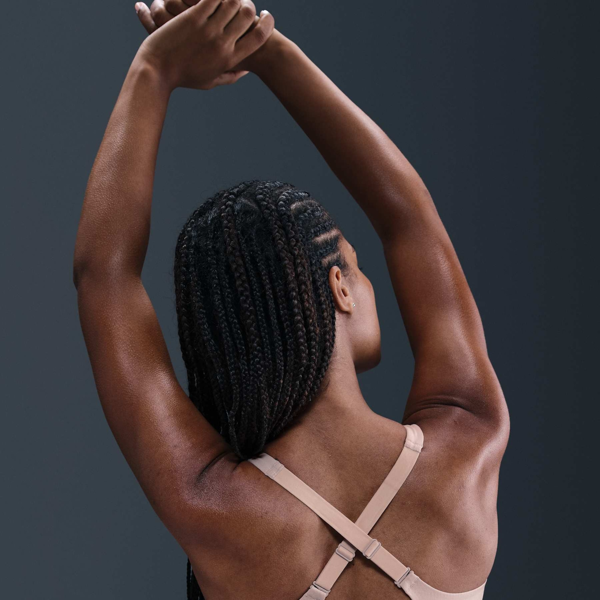 Top Nike Alate Coverage Feminino - Foto 6