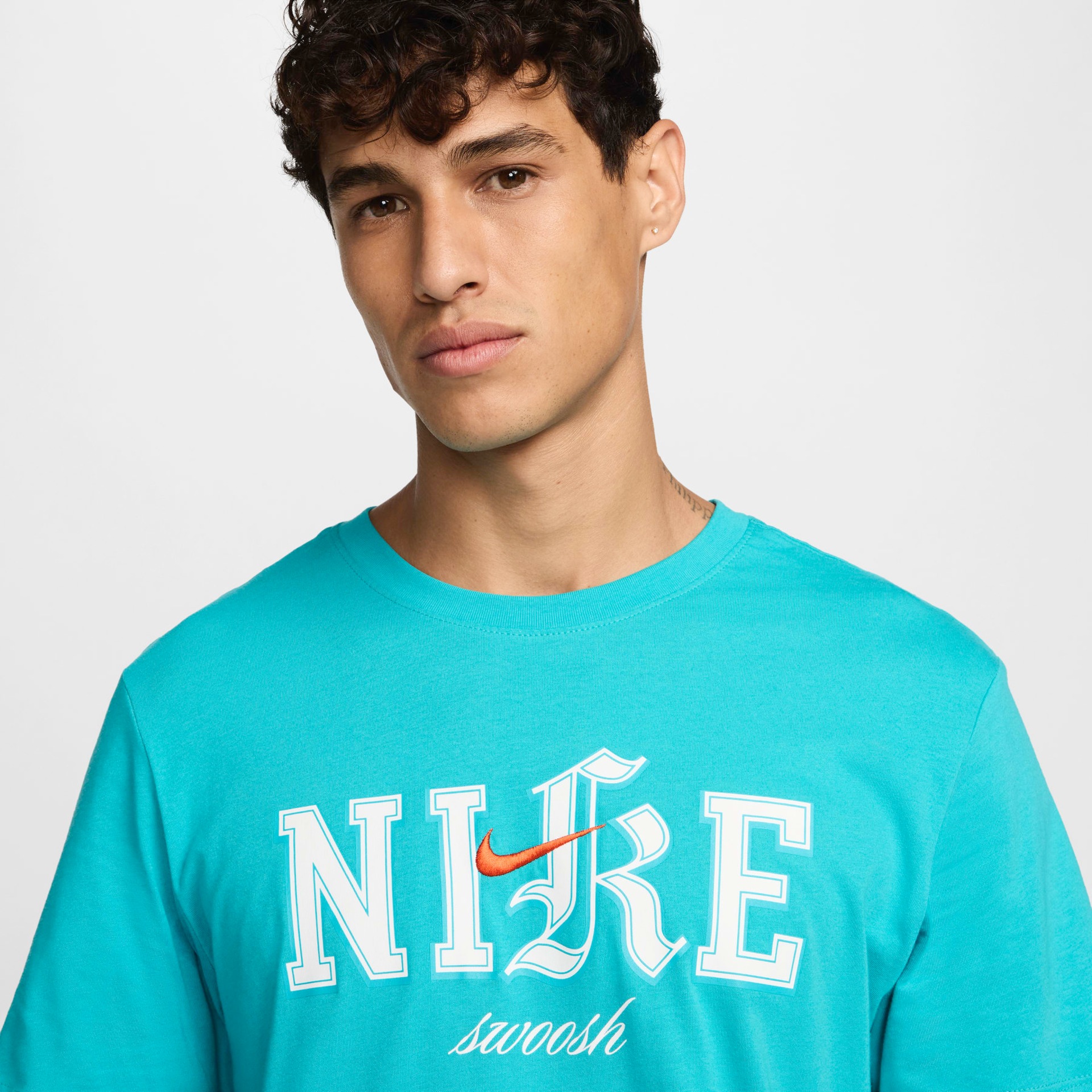 Camiseta Nike Sportswear Masculina - Foto 2