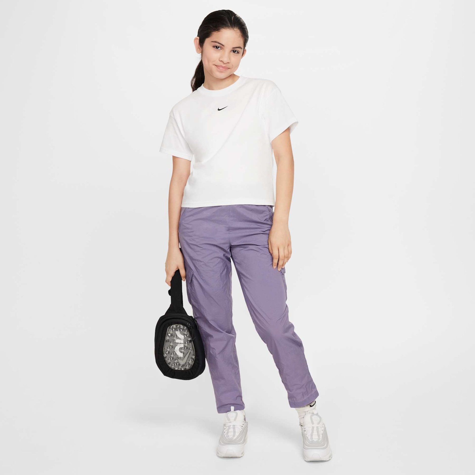 Camiseta Nike Sportswear Essentials Infantil - Foto 4