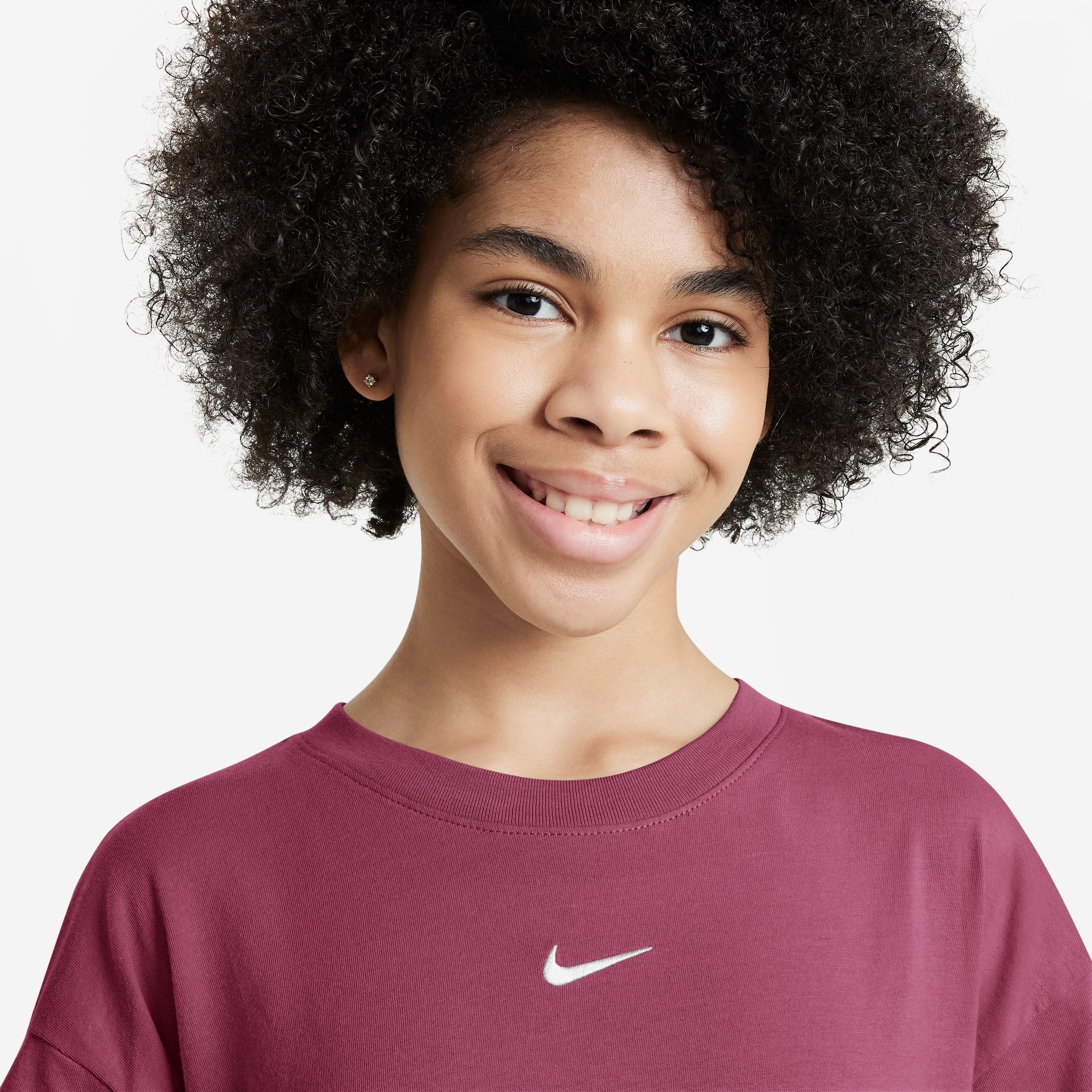 Camiseta Nike Sportswear Essentials Infantil - Foto 3
