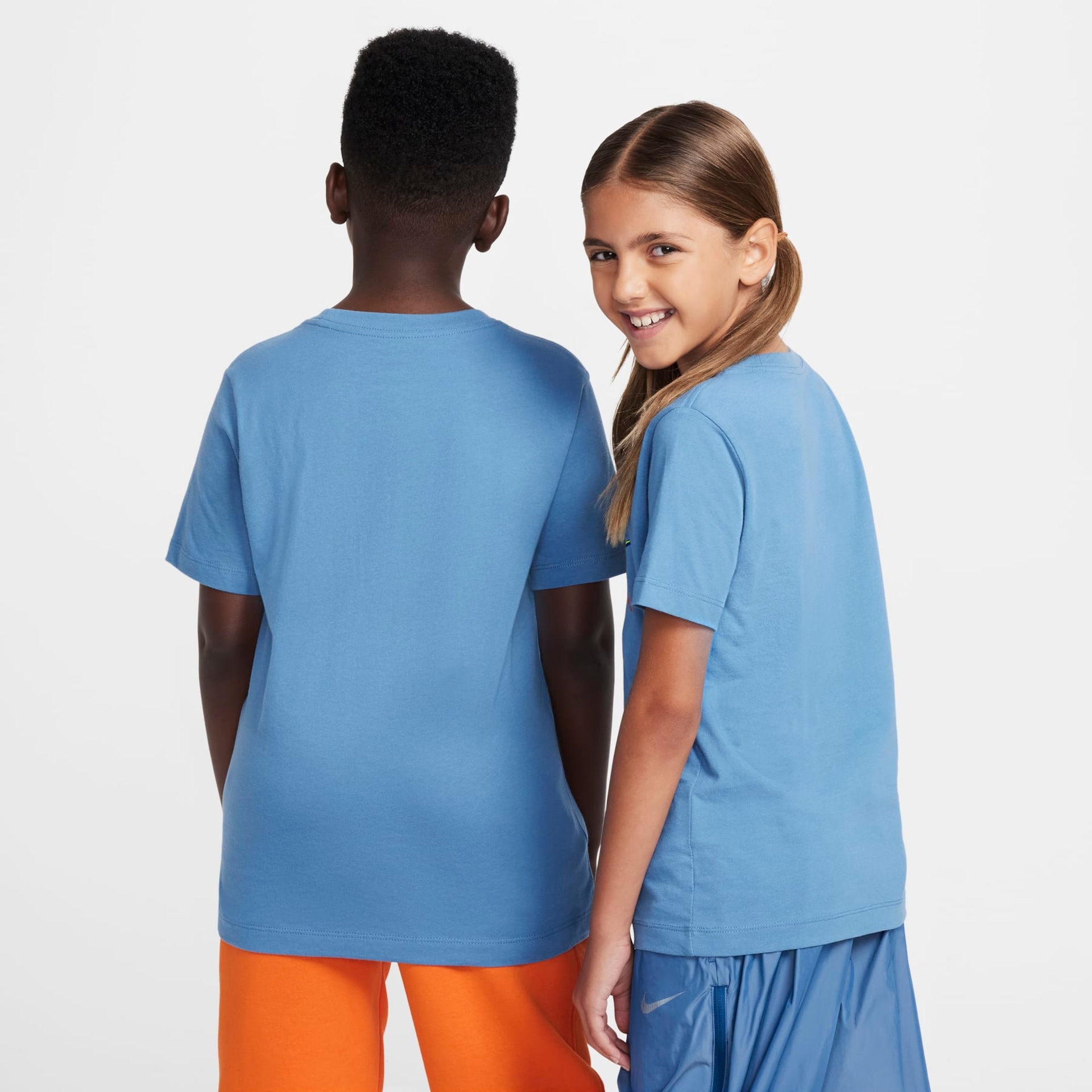 Camiseta Nike Sportswear Infantil - Foto 2