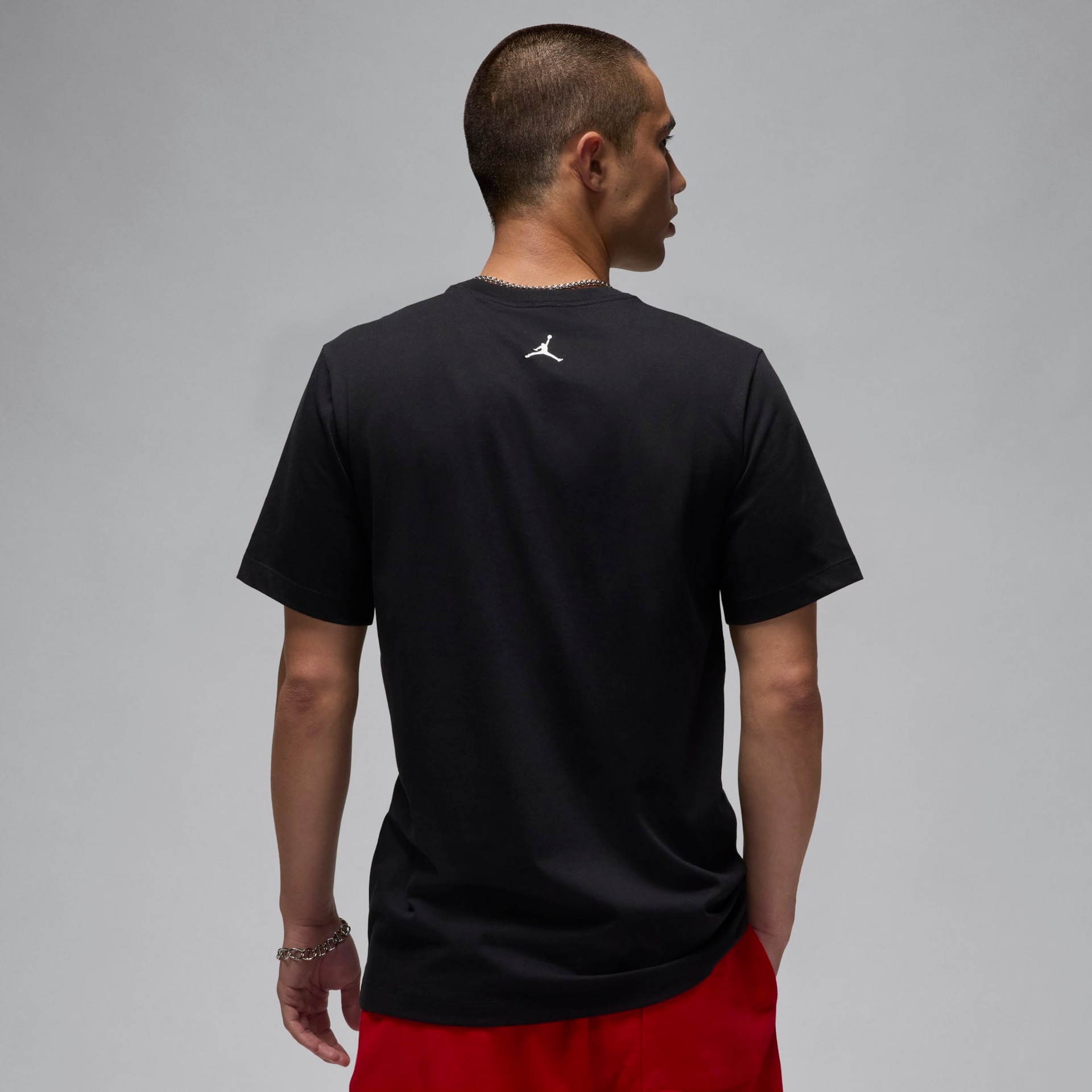 Camiseta Jordan Essentials Crew Masculina - Foto 2