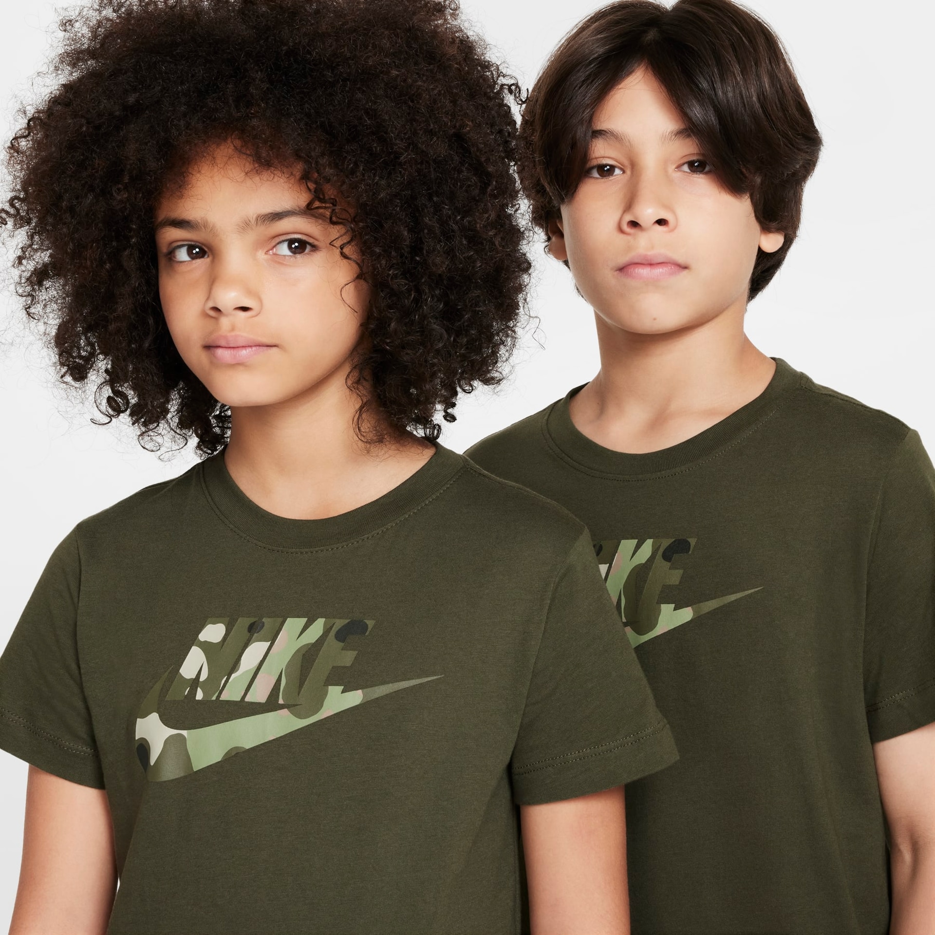 Camiseta Nike Sportswear Club Infantil - Foto 3