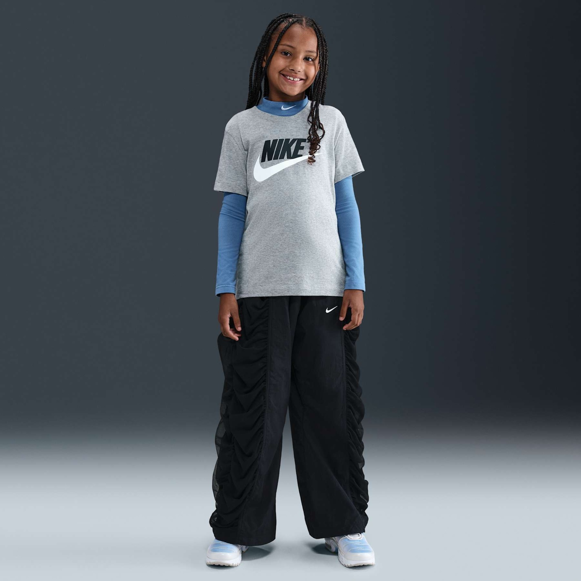 Camiseta Nike Sportswear Futura Infantil - Foto 4
